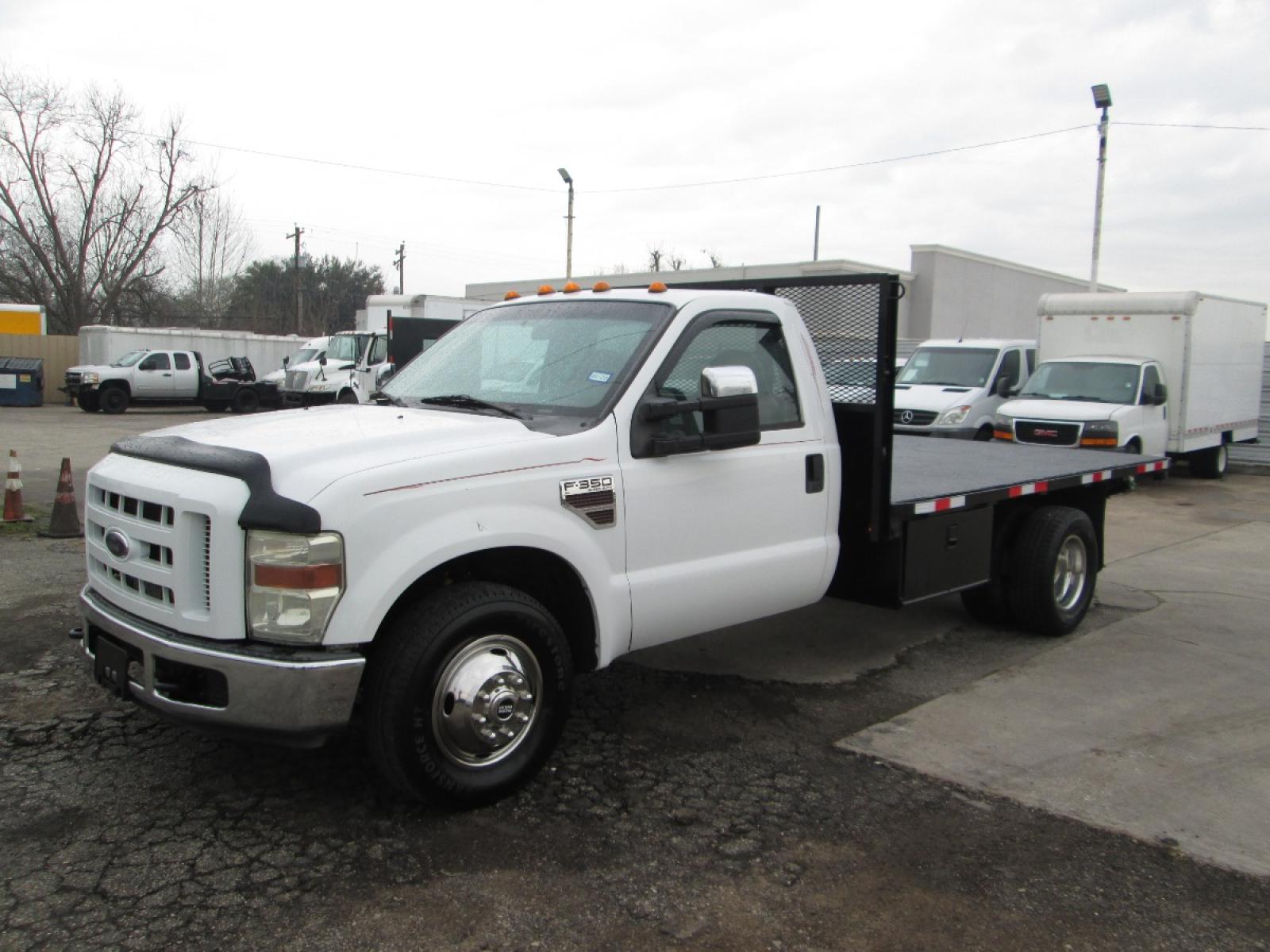 2008 WHITE /BEIGE Ford F-350 2 DR with an V8 engine, AUTOMATIC transmission, located at 9172 North Fwy, Houston, TX, 77037, (713) 910-6868, 29.887470, -95.411903 - Photo #0