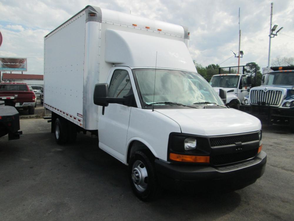 2012 WHITE /GRAY CHEVROLET C-3500 2 DR with an V8 engine, AUTOMATIC transmission, located at 9172 North Fwy, Houston, TX, 77037, (713) 910-6868, 29.887470, -95.411903 - Photo #2