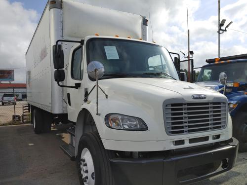 2015 FREIGHTLINER M2-106 24FT BOX WITH LIFT GATE