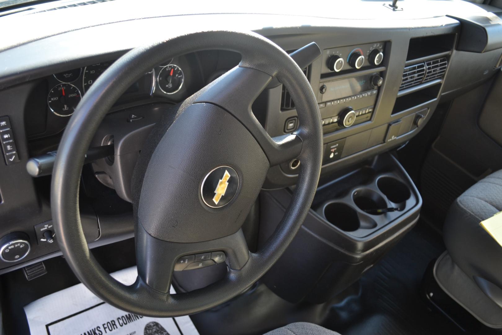 2018 WHITE CHEVROLET 3500 with an V8 6.0L engine, AUTOMATIC transmission, located at 9172 North Fwy, Houston, TX, 77037, (713) 910-6868, 29.887470, -95.411903 - Photo#15
