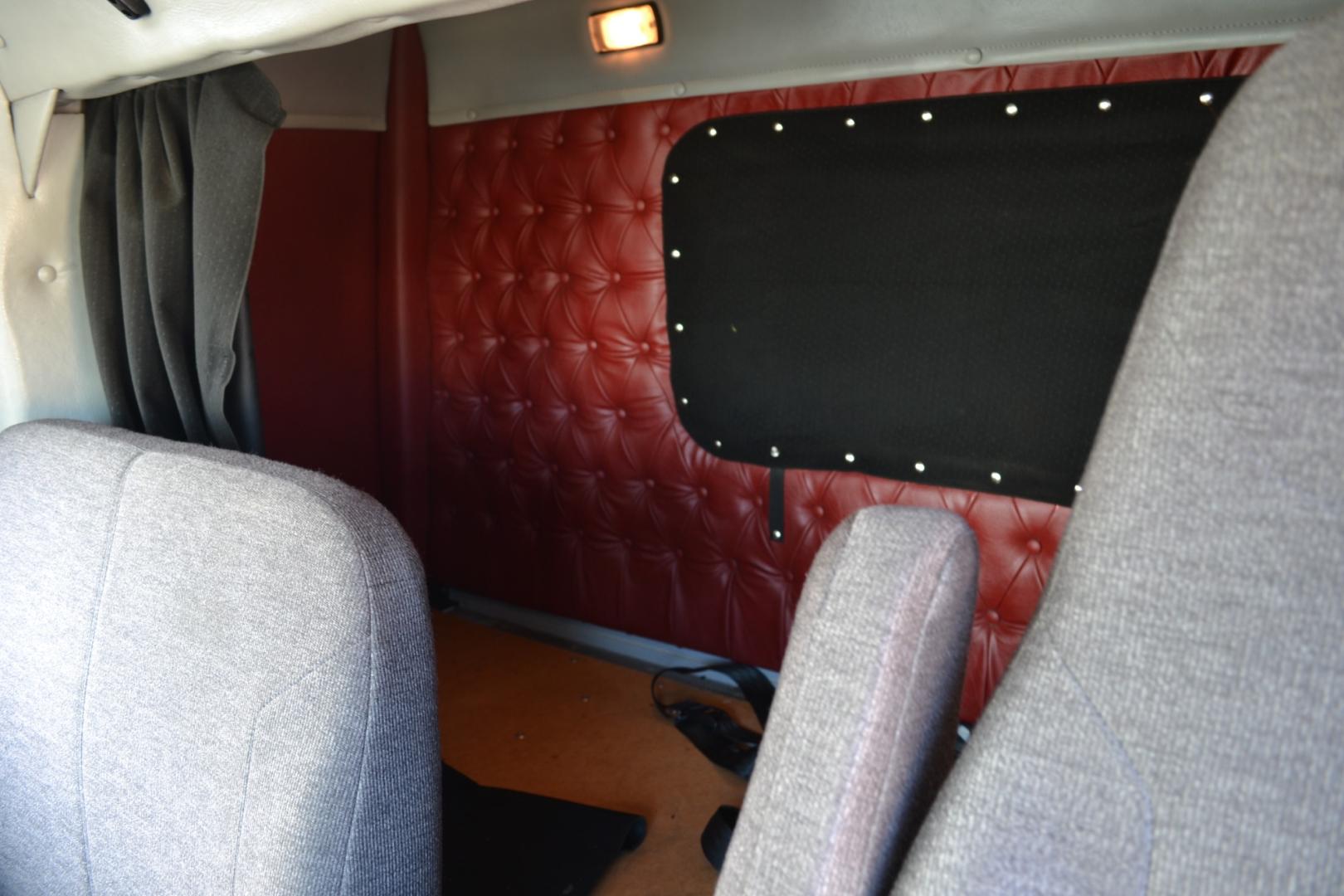 2014 MAROON WESTERN STAR 4900SB with an DETROIT DD13 12.8L 470HP engine, EATON FULLER 10SPD MANUAL transmission, located at 9172 North Fwy, Houston, TX, 77037, (713) 910-6868, 29.887470, -95.411903 - Photo#14