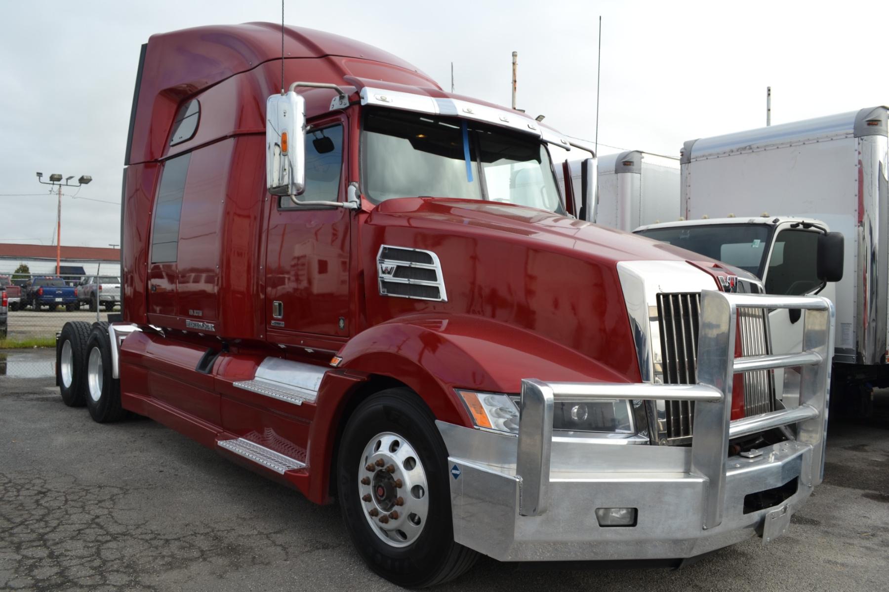 2018 MAROON WESTERN STAR 5700XE with an DETROIT DD15 14.8L 455HP engine, DETROIT DT12 AUTOMATED transmission, located at 9172 North Fwy, Houston, TX, 77037, (713) 910-6868, 29.887470, -95.411903 - 82" RAISED ROOF SLEEPER, RATIO: 2.41, RATIO: 2.41, 5TH WHEEL SLIDE, DIFF LOCK, 100 GALLON FUEL TANKS, MINI FRIDGE, ALUMINUM WHEELS - Photo #2