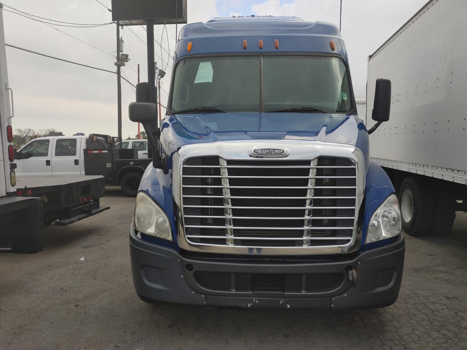 2012 BLUE FREIGHTLINER CASCADIA 125 with an DETROIT DD13 12.8L 410HP engine, EATON FULLER 10SPD MANUAL transmission, located at 9172 North Fwy, Houston, TX, 77037, (713) 910-6868, 29.887470, -95.411903 - 46" MIDROOF SLEEPER, WB: 208", RATIO: 2.64, ALUMINUM WHEELS, DUAL 80 GALLON FUEL TANKS, SLIDING 5TH WHEEL - Photo #1