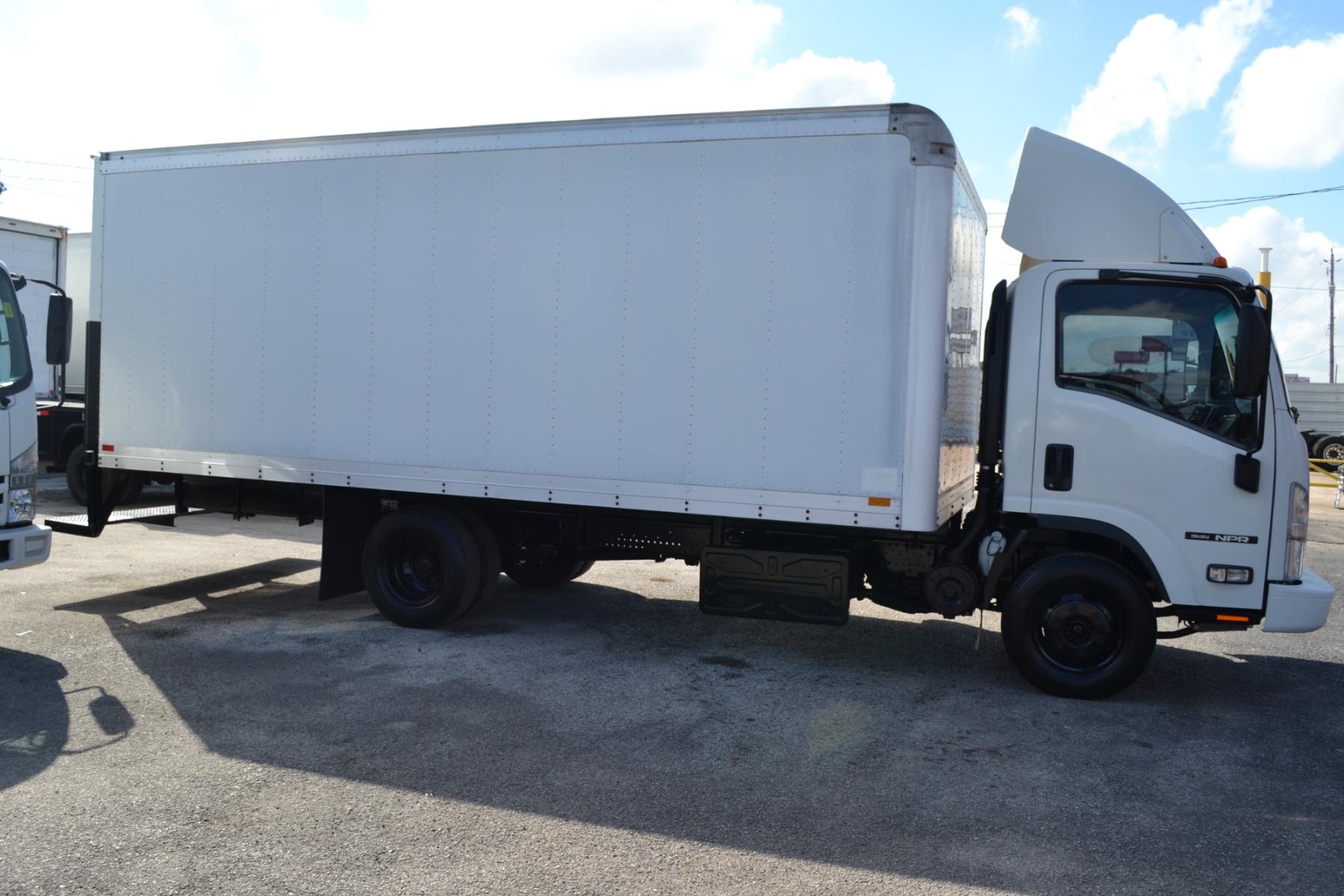 2016 WHITE ISUZU NPR with an 4JJ1-TC 3.0L 4CYL DIESEL engine, AUTOMATIC transmission, located at 9172 North Fwy, Houston, TX, 77037, (713) 910-6868, 29.887470, -95.411903 - 18FT BOX, HEIGHT 78" X WIDTH 96", DEF FLUID, COLD A/C, POWER WINDOWS & LOCKS, OVERDRIVE, 13,000LB GVWR , 30 GALLON FUEL TANK - Photo #3