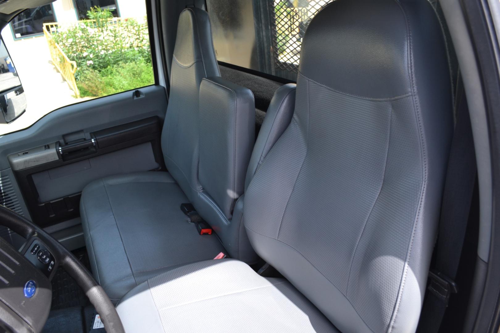 2016 WHITE /GRAY Ford F-650 with an TRITON 6.8L V10 320HP engine, TORQSHIFT 6SPD AUTOMATIC transmission, located at 9172 North Fwy, Houston, TX, 77037, (713) 910-6868, 29.887470, -95.411903 - 26,000LB GVWR NON CDL, 24FT FLATBED , 102" WIDE, MAXON 2,500LB CAPACITY STEEL LIFT GATE, WB: 260", RATIO: 3.91, HYDRAULIC BRAKES, 4 X SLIDING STRAP WINCHES, 50 GALLON FUEL TANK - Photo#15