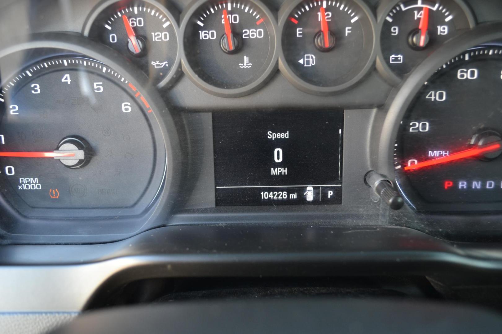 2020 WHITE /GRAY CHEVROLET 3500 (1GB3WRE70LF) with an VORTEC 6.6L V8 engine, AUTOMATIC transmission, located at 9172 North Fwy, Houston, TX, 77037, (713) 910-6868, 29.887470, -95.411903 - Photo#13