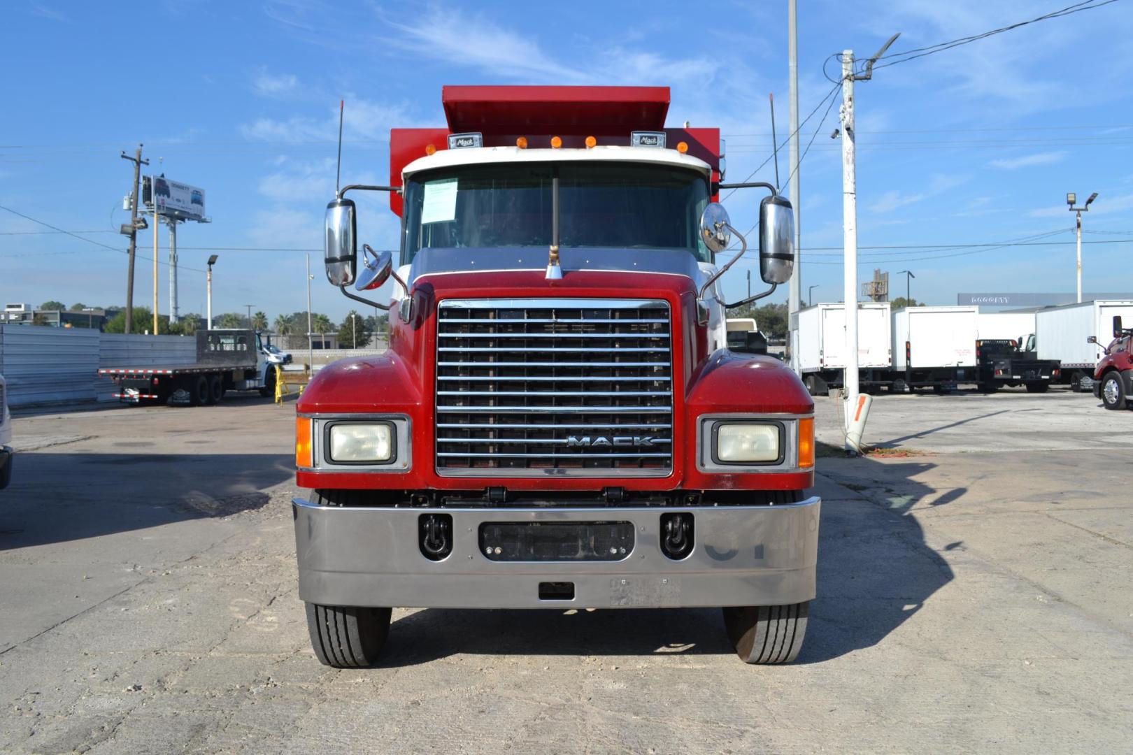 2013 RED /GRAY MACK CHU613 with an MACK MP8 12.8L 505HP engine, MAXITORQUE 18SPD MANUAL transmission, located at 9172 North Fwy, Houston, TX, 77037, (713) 910-6868, 29.887470, -95.411903 - BRAND NEW 17.5FT DUMP BODY, 14K FRONT, 40K REARS, AIR RIDE, FULL LOCKERS, ENGINE BRAKE, WB: 238", RATIO: 3.98, ALUMINUM WHEELS, ELECTRIC TARP, 11R24.5, 175 GALLON FUEL CAPACITY, POWER WINDOWS, LOCKS, & MIRRORS, COLD A/C, FLEET MAINTAINED - Photo#1