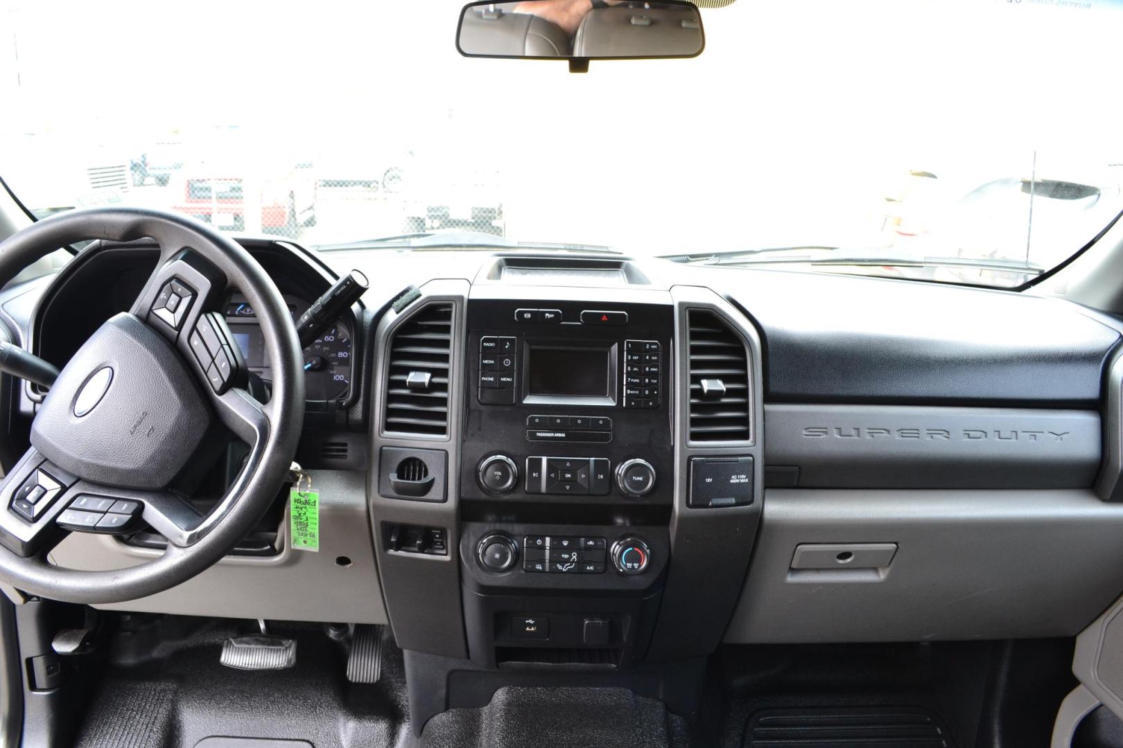 2019 WHITE /GRAY Ford F-550 with an POWERSTROKE 6.7L DIESEL engine, AUTOMATIC transmission, located at 9172 North Fwy, Houston, TX, 77037, (713) 910-6868, 29.887470, -95.411903 - Photo#11
