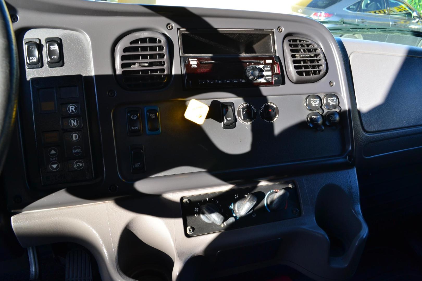 2018 WHITE /BLACK FREIGHTLINER M2-106 with an CUMMINS B6.7L 260HP engine, EATON FULLER PROCISION AUTOMATIC transmission, located at 9172 North Fwy, Houston, TX, 77037, (713) 910-6868, 29.887470, -95.411903 - 26,000 LB GVWR NON CDL, 26FT BOX, 97" X 102", SPRING RIDE, 3,000 LB CAPACITY ALUMINUM LIFT GATE, 3 ROW E-TRACKS, 90 GALLON FUEL TANK - Photo#19