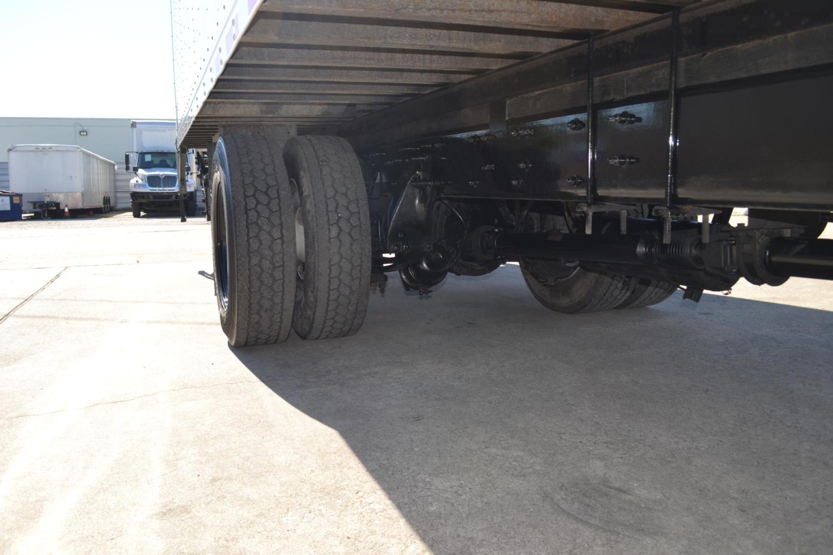 2021 WHITE /BLACK FREIGHTLINER M2-106 with an CUMMINS B6.7L 240HP engine, ALLISON 2100RDS AUTOMATIC transmission, located at 9172 North Fwy, Houston, TX, 77037, (713) 910-6868, 29.887470, -95.411903 - 26,000 LB GVWR NON CDL, MORGAN 26 FT BOX, HEIGHT 103" X WIDTH 102", MAXON 3,000 LB ALUMINUM LIFT GATE, AIR RIDE, EXHAUST BRAKE, DUAL 80 GALLON FUEL TANKS, POWER WINDOWS & LOCKS, COLLISON MITIGATION, LANE ASSIST, - Photo#7