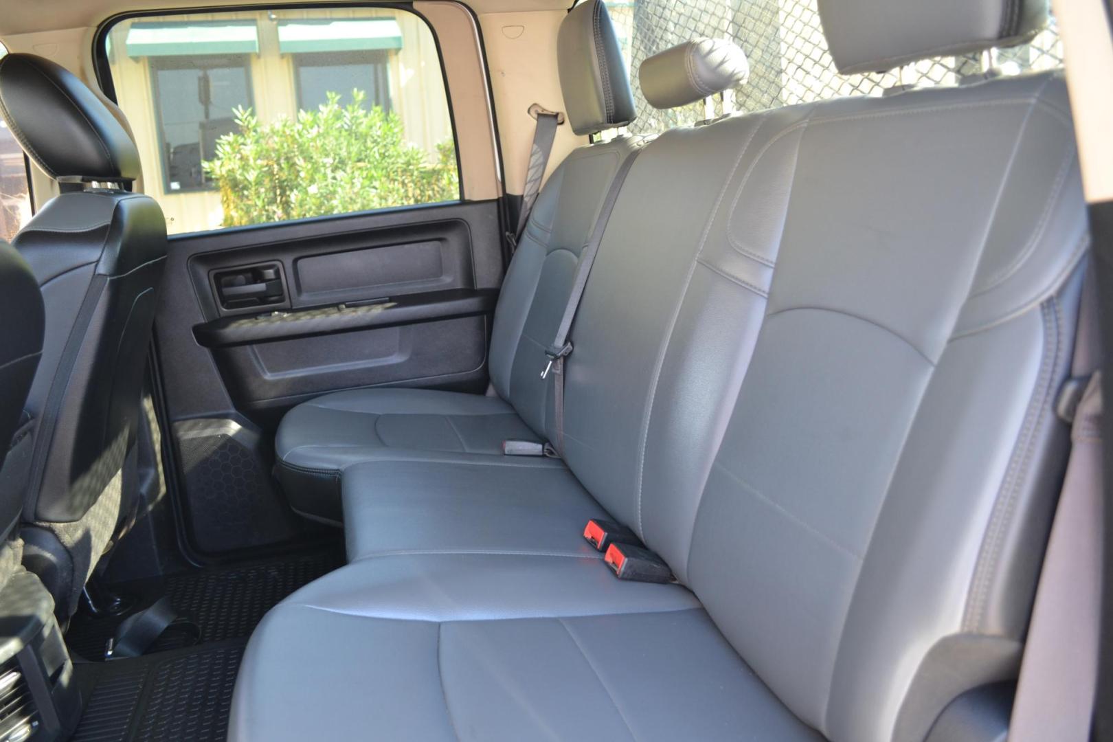 2020 WHITE /BLACK RAM 3500 with an CUMMINS 6.7L TURBO DIESEL engine, AISIN A465 6SPD AUTOMATIC transmission, located at 9172 North Fwy, Houston, TX, 77037, (713) 910-6868, 29.887470, -95.411903 - CREW CAB, 4X4, 9FT FLATBED, 100" WIDE, EXHAUST BRAKE, GOOSENECK / BUMPER PULL HITCH, POWER WINDOWS & LOCKS - Photo#11