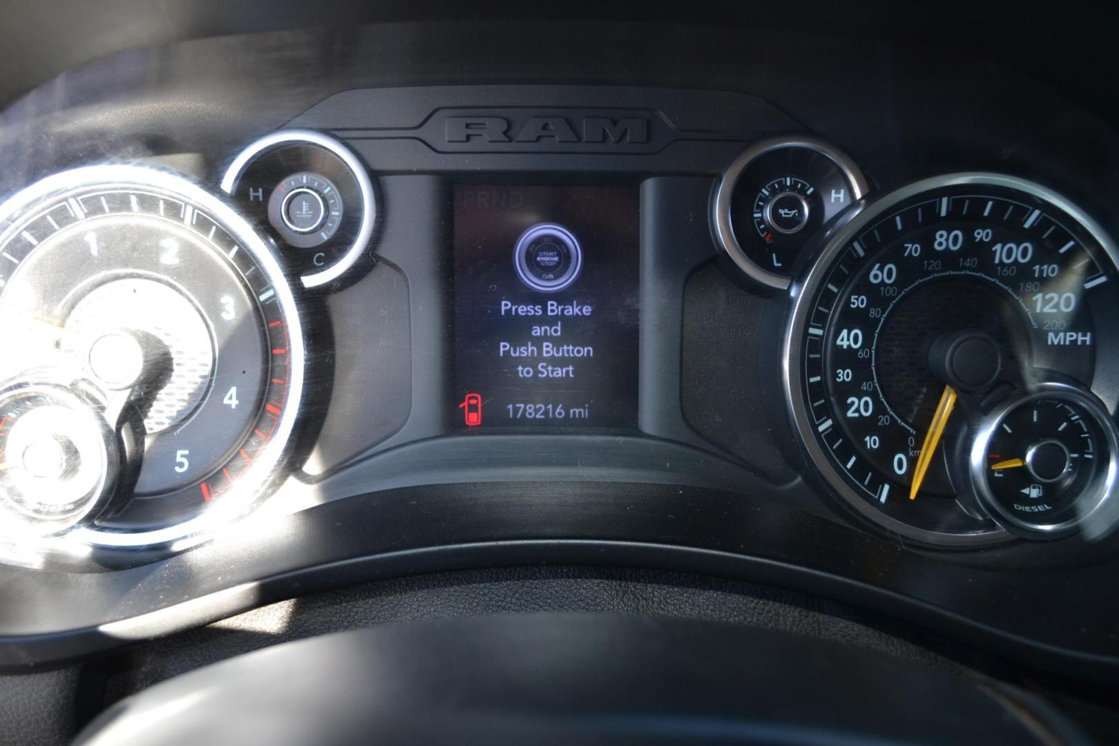2020 WHITE /BLACK RAM 3500 with an CUMMINS 6.7L TURBO DIESEL engine, AISIN A465 6SPD AUTOMATIC transmission, located at 9172 North Fwy, Houston, TX, 77037, (713) 910-6868, 29.887470, -95.411903 - CREW CAB, 4X4, 9FT FLATBED, 100" WIDE, EXHAUST BRAKE, GOOSENECK / BUMPER PULL HITCH, POWER WINDOWS & LOCKS - Photo#15