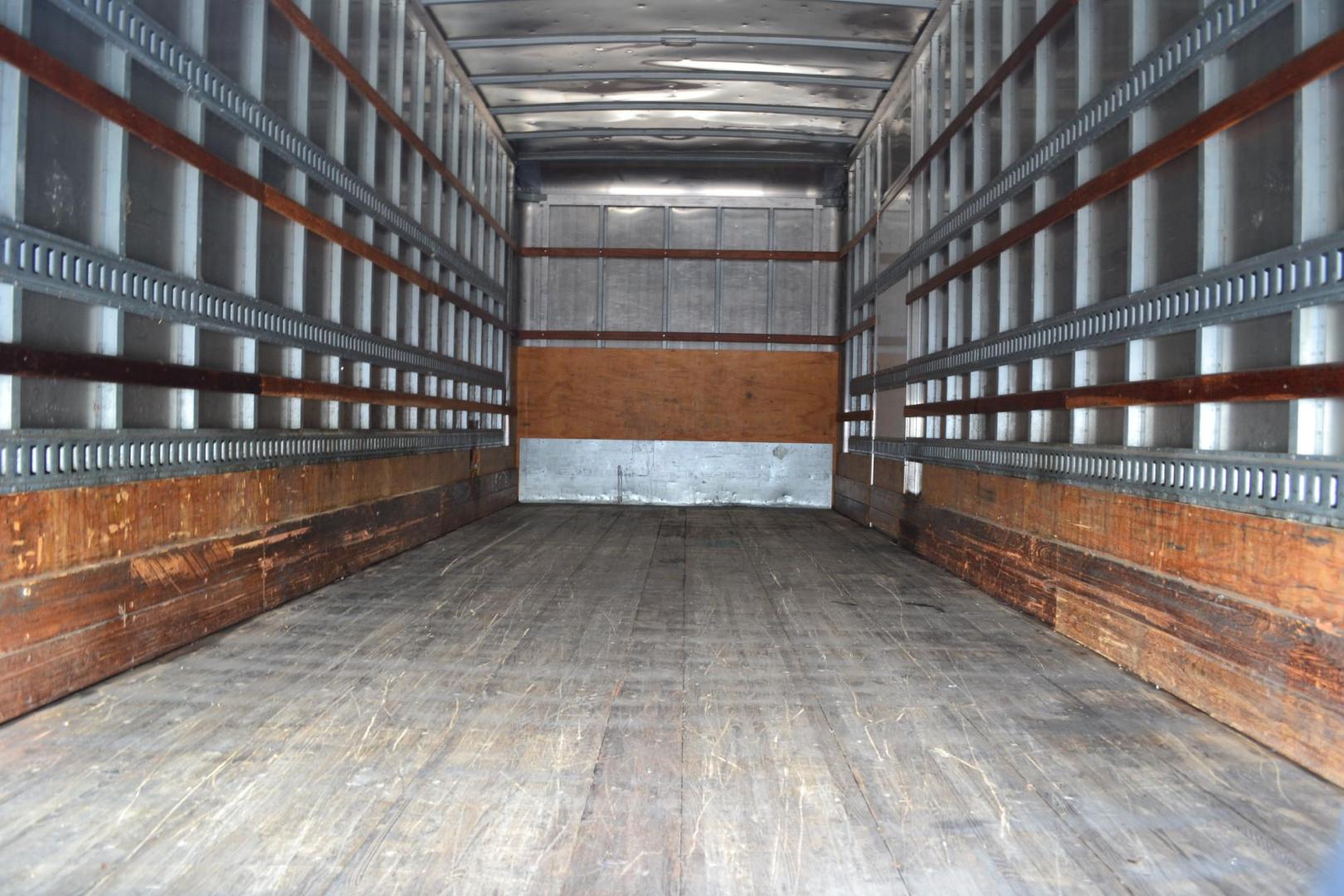 2020 WHITE /BLACK FREIGHTLINER M2-106 with an CUMMINS B6.7L 240HP engine, ALLISON 2500RDS AUTOMATIC transmission, located at 9172 North Fwy, Houston, TX, 77037, (713) 910-6868, 29.887470, -95.411903 - Photo#10
