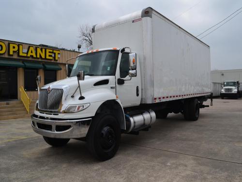 2019 INTERNATIONAL MV 607 26 FT BOX 