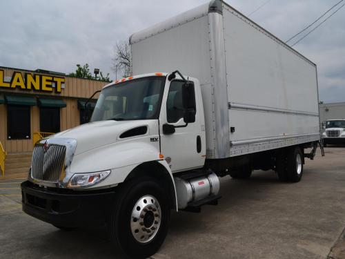 2020 INTERNATIONAL MV 607 26 FT BOX 