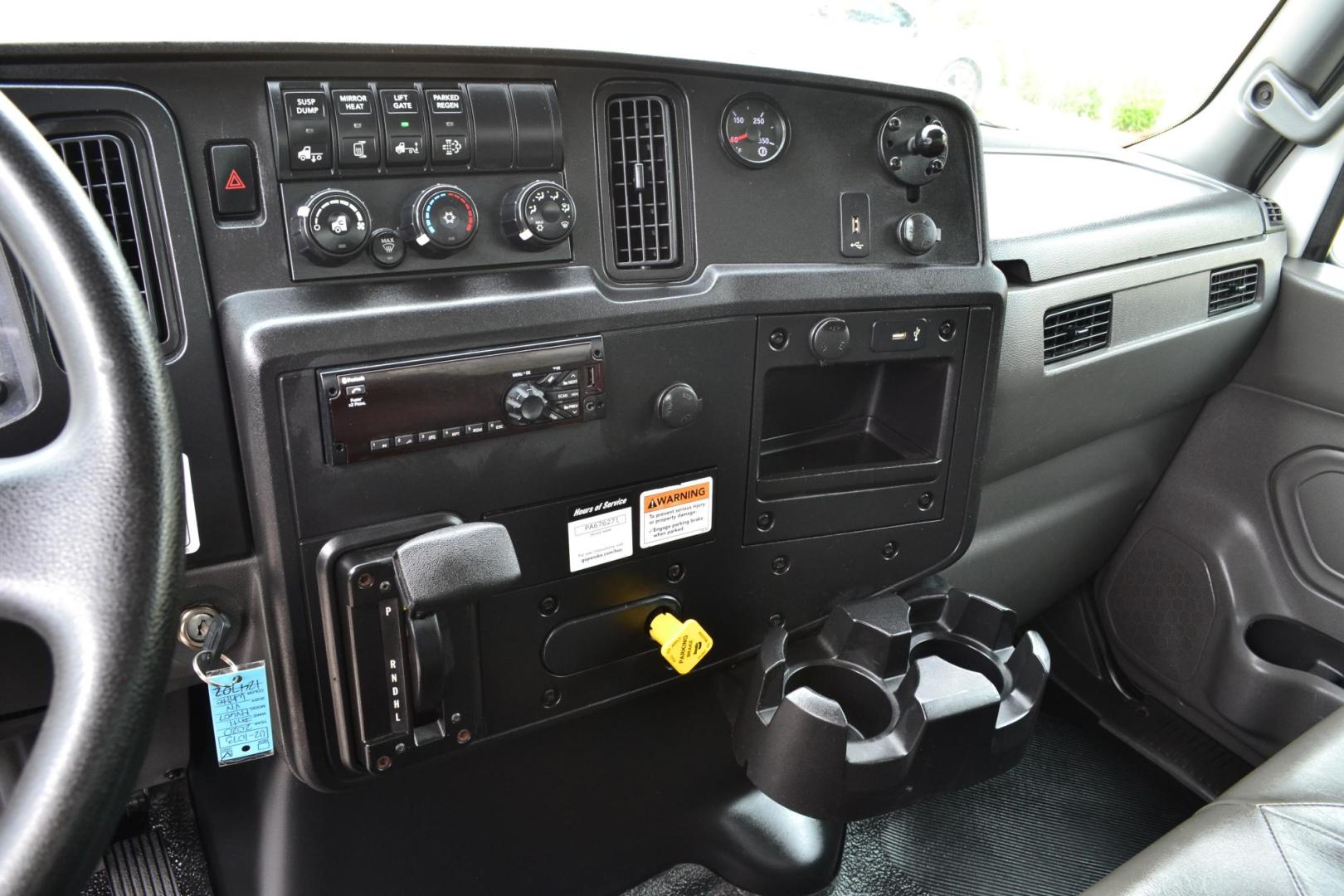 2020 WHITE /BLACK INTERNATIONAL MV 607 (3HAEUMML2LL) with an CUMMINS B6.7L 240HP engine, EATON FULLER PROCISION AUTOMATIC transmission, located at 9172 North Fwy, Houston, TX, 77037, (713) 910-6868, 29.887470, -95.411903 - Photo#15