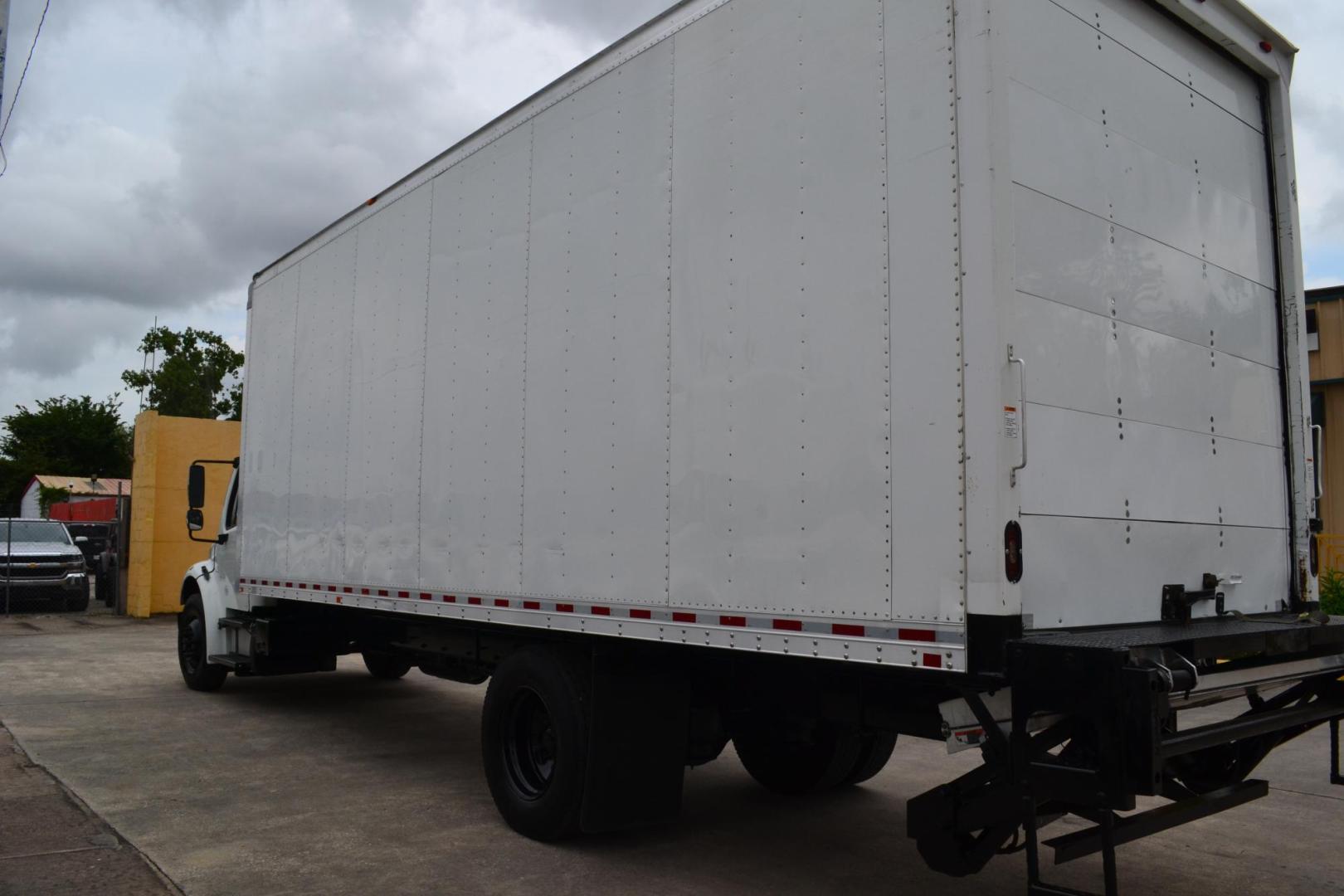 2017 WHITE /BLACK FREIGHTLINER M2-106 (3ALACWDT1HD) with an CUMMINS ISB 6.7L 240HP engine, ALLISON 2500RDS AUTOMATIC transmission, located at 9172 North Fwy, Houston, TX, 77037, (713) 910-6868, 29.887470, -95.411903 - 26,000 LB GVWR NON CDL, MORGAN 26 FT BOX, 103" X WIDTH 102", MAXON 3,000 LB CAPACITY ALUMINUM LIFT GATE, AIR RIDE SUSPENSION, 100 GALLON FUEL CAPACITY, COLD A/C, - Photo#5