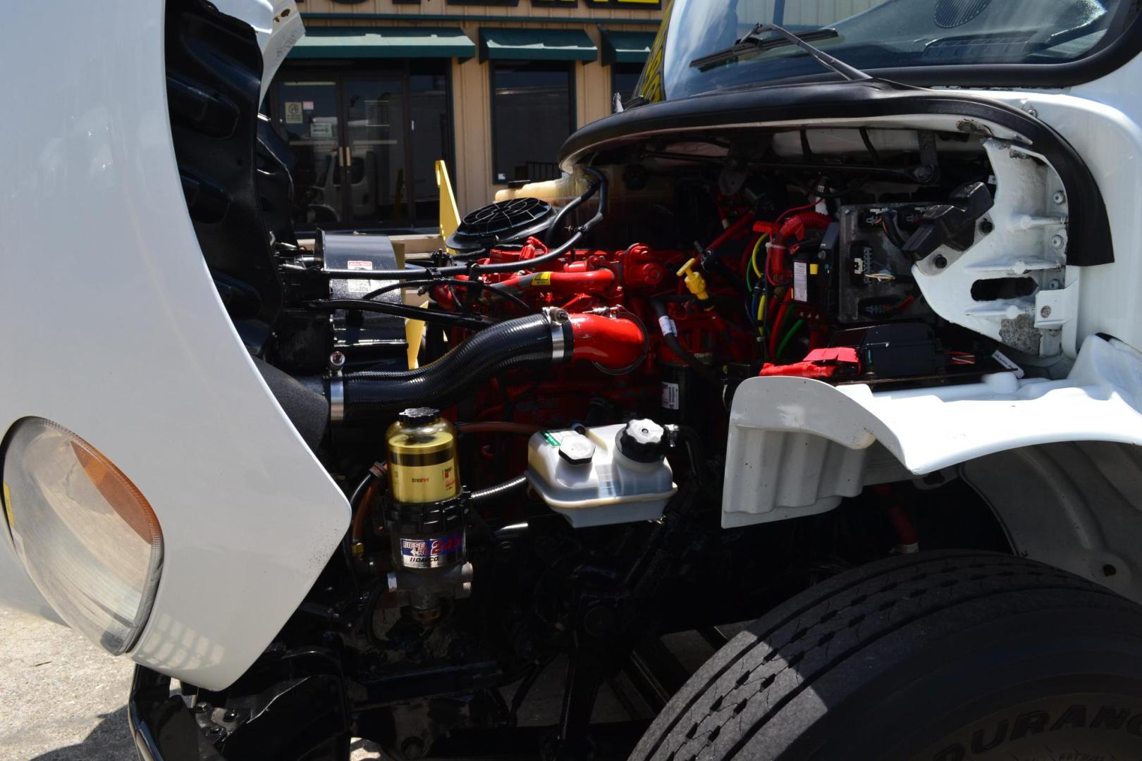 2018 WHITE /BLACK FREIGHTLINER M2-106 (3ALACWFC8JD) with an CUMMINS ISB 6.7L 240HP engine, ALLISON 2500RDS AUTOMATIC transmission, located at 9172 North Fwy, Houston, TX, 77037, (713) 910-6868, 29.887470, -95.411903 - Photo#19
