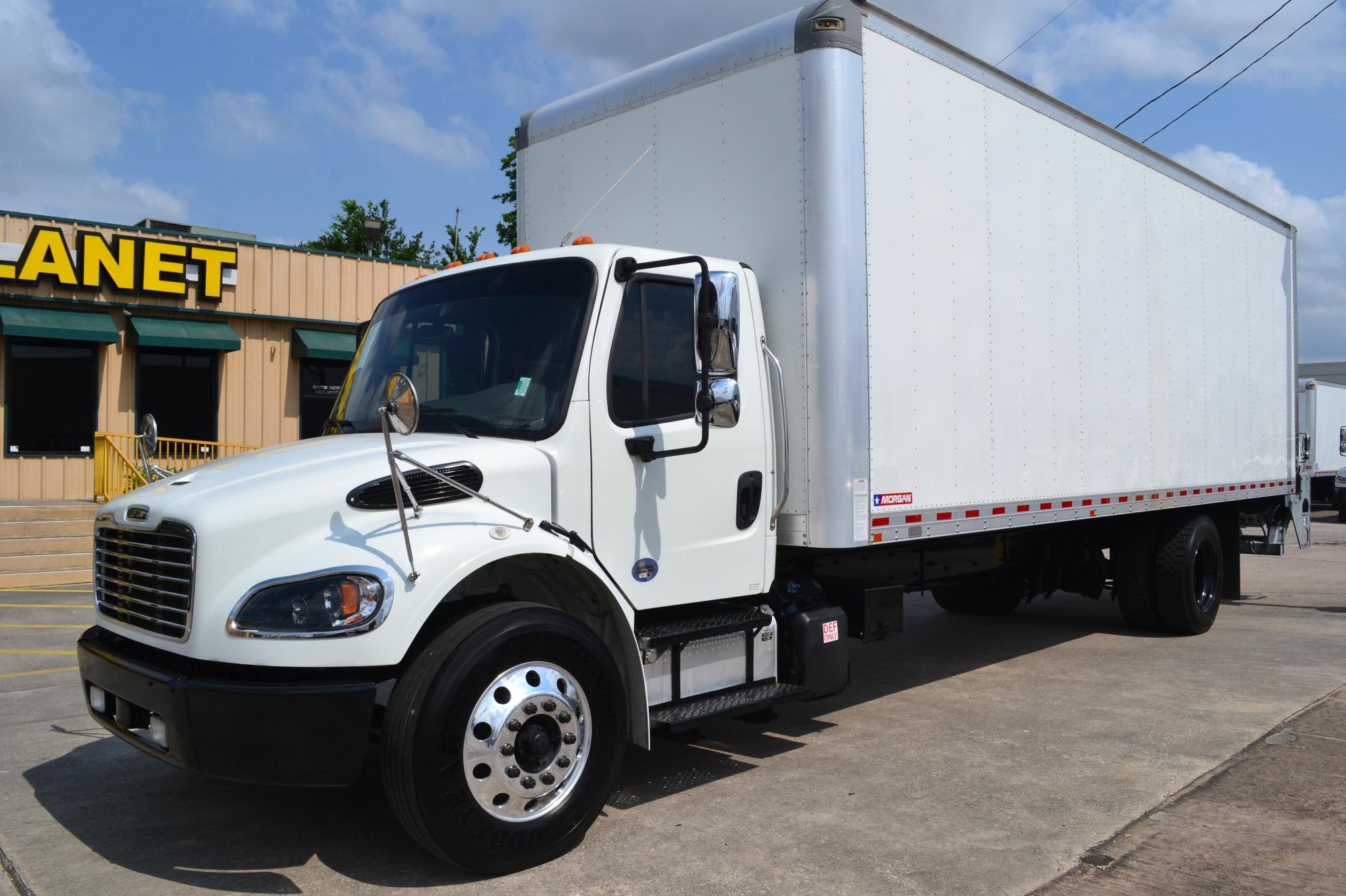 photo of 2021 FREIGHTLINER M2-106 26 FT BOX 