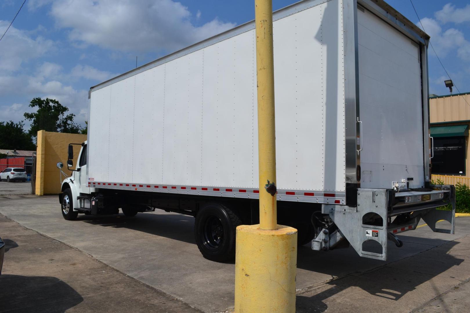 2021 WHITE /BLACK FREIGHTLINER M2-106 (3ALACWFCOMD) with an CUMMINS B6.7L 260HP engine, ALLISON 2100RDS AUTOMATIC transmission, located at 9172 North Fwy, Houston, TX, 77037, (713) 910-6868, 29.887470, -95.411903 - 26,000 LB GVWR NON CDL , MORGAN 26 FT BOX, HEIGHT 103" X WIDTH 102", 3,000 LB ALUMINUM LIFT GATE, AIR RIDE SUSPENSION, EXHAUST BRAKE, 100 GALLON FUEL TANK, POWER WINDOWS, LOCKS AND MIRRORS, COLLISION MITIGATION/ LANE ASSIST, ALUMINUM WHEELS, FOG LAMPS - Photo#6