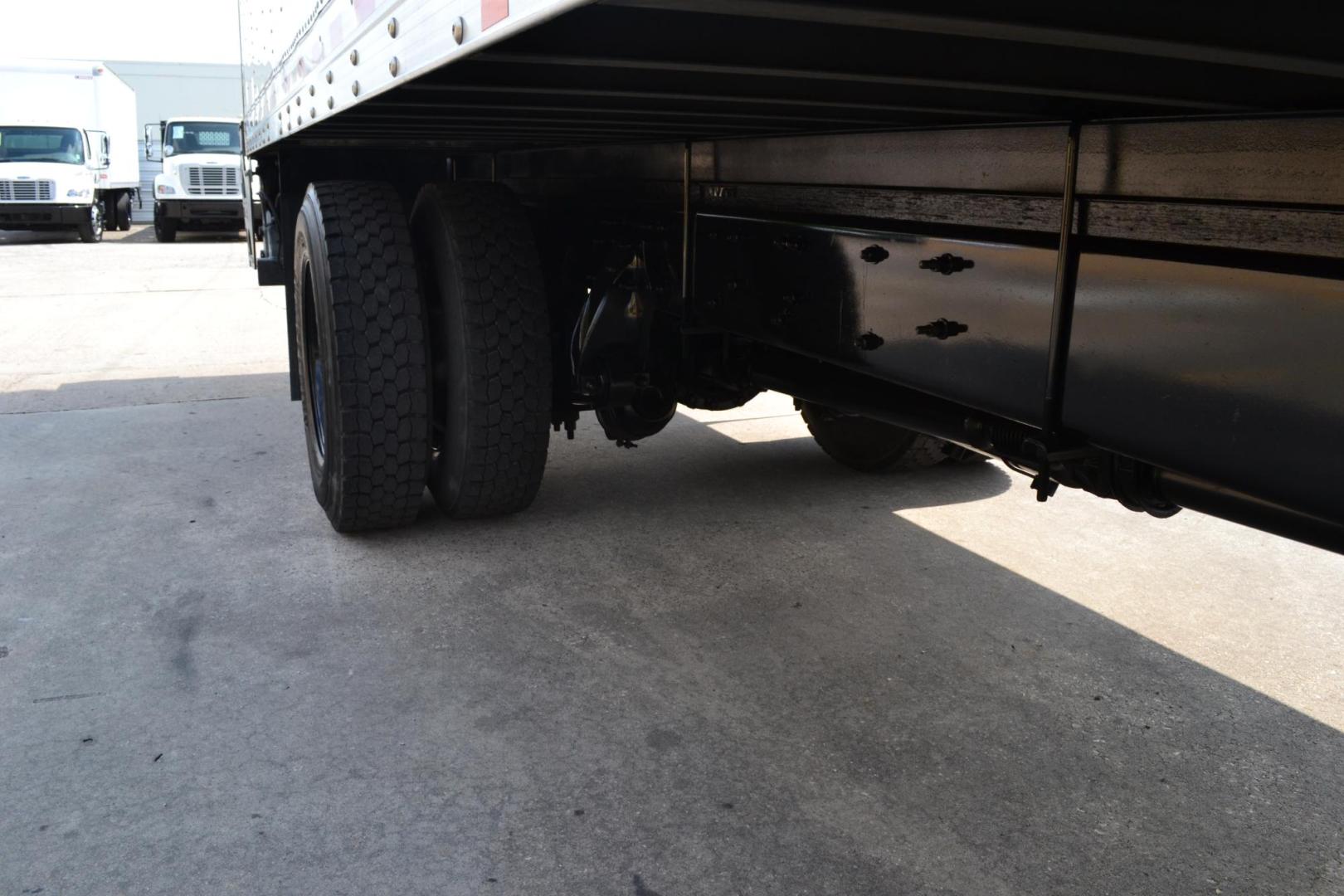2021 WHITE /BLACK FREIGHTLINER M2-106 (3ALACWFCOMD) with an CUMMINS B6.7L 260HP engine, ALLISON 2100RDS AUTOMATIC transmission, located at 9172 North Fwy, Houston, TX, 77037, (713) 910-6868, 29.887470, -95.411903 - 26,000 LB GVWR NON CDL , MORGAN 26 FT BOX, HEIGHT 103" X WIDTH 102", 3,000 LB ALUMINUM LIFT GATE, AIR RIDE SUSPENSION, EXHAUST BRAKE, 100 GALLON FUEL TANK, POWER WINDOWS, LOCKS AND MIRRORS, COLLISION MITIGATION/ LANE ASSIST, ALUMINUM WHEELS, FOG LAMPS - Photo#9