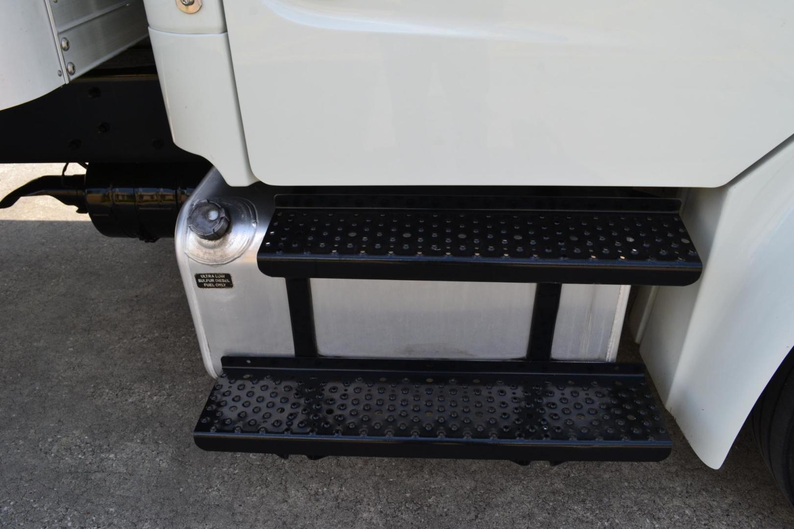 2021 WHITE /BLACK FREIGHTLINER M2-106 (3ALACWFCOMD) with an CUMMINS B6.7L 260HP engine, ALLISON 2100RDS AUTOMATIC transmission, located at 9172 North Fwy, Houston, TX, 77037, (713) 910-6868, 29.887470, -95.411903 - 26,000 LB GVWR NON CDL , MORGAN 26 FT BOX, HEIGHT 103" X WIDTH 102", 3,000 LB ALUMINUM LIFT GATE, AIR RIDE SUSPENSION, EXHAUST BRAKE, 100 GALLON FUEL TANK, POWER WINDOWS, LOCKS AND MIRRORS, COLLISION MITIGATION/ LANE ASSIST, ALUMINUM WHEELS, FOG LAMPS - Photo#12