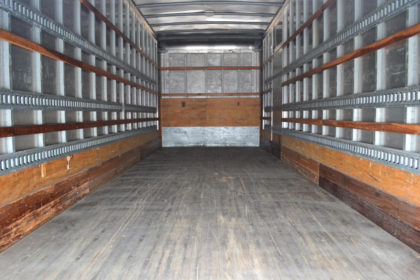 2019 WHITE /BLACK FREIGHTLINER M2-106 (U2-0967) with an CUMMINS B6.7L 240HP engine, ALLISON 2500RDS AUTOMATIC transmission, located at 9172 North Fwy, Houston, TX, 77037, (713) 910-6868, 29.887470, -95.411903 - 26,000 LB GVWR NON CDL, MORGAN 26 FT BOX , HEIGHT 103" X WIDTH 102", MAXON 3,000 LB ALUMINUM LIFT GATE W/ RAMP, AIR RIDE SUSPENSION, ALUMINUM WHEELS, 100 GALLON FUEL TANK, COLLISION MITIGATION W/ LANE ASSIST, POWER WINDOWS AND LOCKS, EXHAUST BRAKE - Photo#8