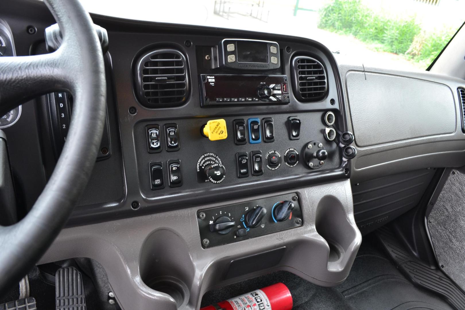 2019 WHITE /BLACK FREIGHTLINER M2-106 (U2-0967) with an CUMMINS B6.7L 240HP engine, ALLISON 2500RDS AUTOMATIC transmission, located at 9172 North Fwy, Houston, TX, 77037, (713) 910-6868, 29.887470, -95.411903 - 26,000 LB GVWR NON CDL, MORGAN 26 FT BOX , HEIGHT 103" X WIDTH 102", MAXON 3,000 LB ALUMINUM LIFT GATE W/ RAMP, AIR RIDE SUSPENSION, ALUMINUM WHEELS, 100 GALLON FUEL TANK, COLLISION MITIGATION W/ LANE ASSIST, POWER WINDOWS AND LOCKS, EXHAUST BRAKE - Photo#14