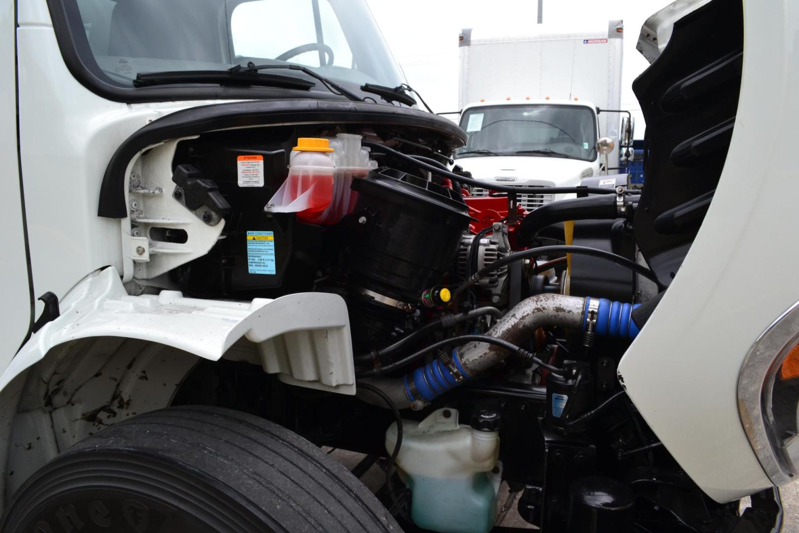 2019 WHITE /BLACK FREIGHTLINER M2-106 (U2-0967) with an CUMMINS B6.7L 240HP engine, ALLISON 2500RDS AUTOMATIC transmission, located at 9172 North Fwy, Houston, TX, 77037, (713) 910-6868, 29.887470, -95.411903 - 26,000 LB GVWR NON CDL, MORGAN 26 FT BOX , HEIGHT 103" X WIDTH 102", MAXON 3,000 LB ALUMINUM LIFT GATE W/ RAMP, AIR RIDE SUSPENSION, ALUMINUM WHEELS, 100 GALLON FUEL TANK, COLLISION MITIGATION W/ LANE ASSIST, POWER WINDOWS AND LOCKS, EXHAUST BRAKE - Photo#18