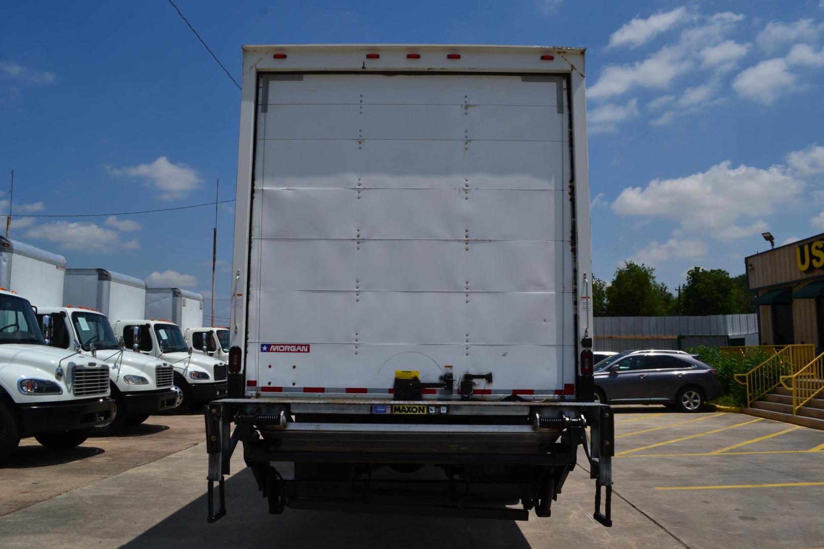 2017 WHITE /BLACK FREIGHTLINER M2-106 (3ALACWDT9HD) with an CUMMINS B6.7L 240HP engine, ALLISON 2500RDS AUTOMATIC transmission, located at 9172 North Fwy, Houston, TX, 77037, (713) 910-6868, 29.887470, -95.411903 - 26,000 LB GVWR NON CDL, MORGAN 26 FT BOX, HEIGHT 103" X WIDTH 102", MAXON 3,000 LB ALUMINUM LIFT GATE, AIR RIDE SUSPENSION, 100 GALLON FUEL TANKS, POWER WINDOWS, LOCKS & MIRRORS, COLLISION MITIGATION, LANE ASSIST, - Photo#5