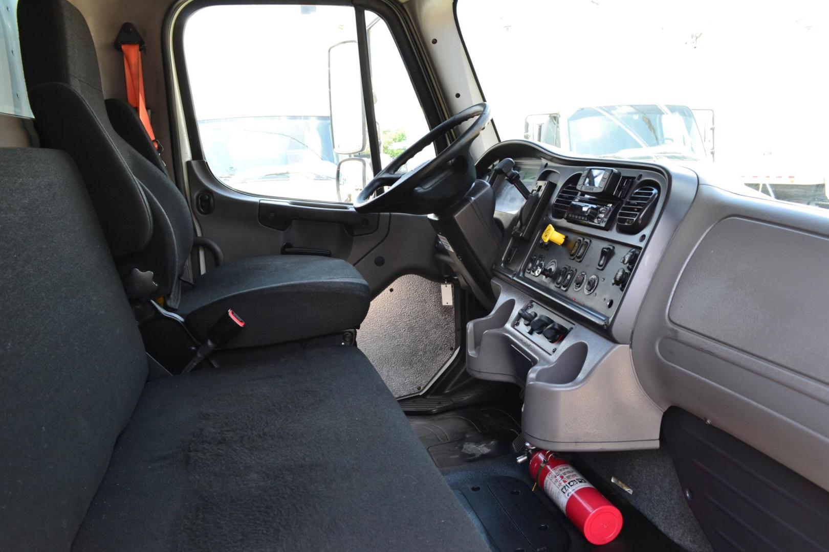 2017 WHITE /BLACK FREIGHTLINER M2-106 (3ALACWDT9HD) with an CUMMINS B6.7L 240HP engine, ALLISON 2500RDS AUTOMATIC transmission, located at 9172 North Fwy, Houston, TX, 77037, (713) 910-6868, 29.887470, -95.411903 - 26,000 LB GVWR NON CDL, MORGAN 26 FT BOX, HEIGHT 103" X WIDTH 102", MAXON 3,000 LB ALUMINUM LIFT GATE, AIR RIDE SUSPENSION, 100 GALLON FUEL TANKS, POWER WINDOWS, LOCKS & MIRRORS, COLLISION MITIGATION, LANE ASSIST, - Photo#10