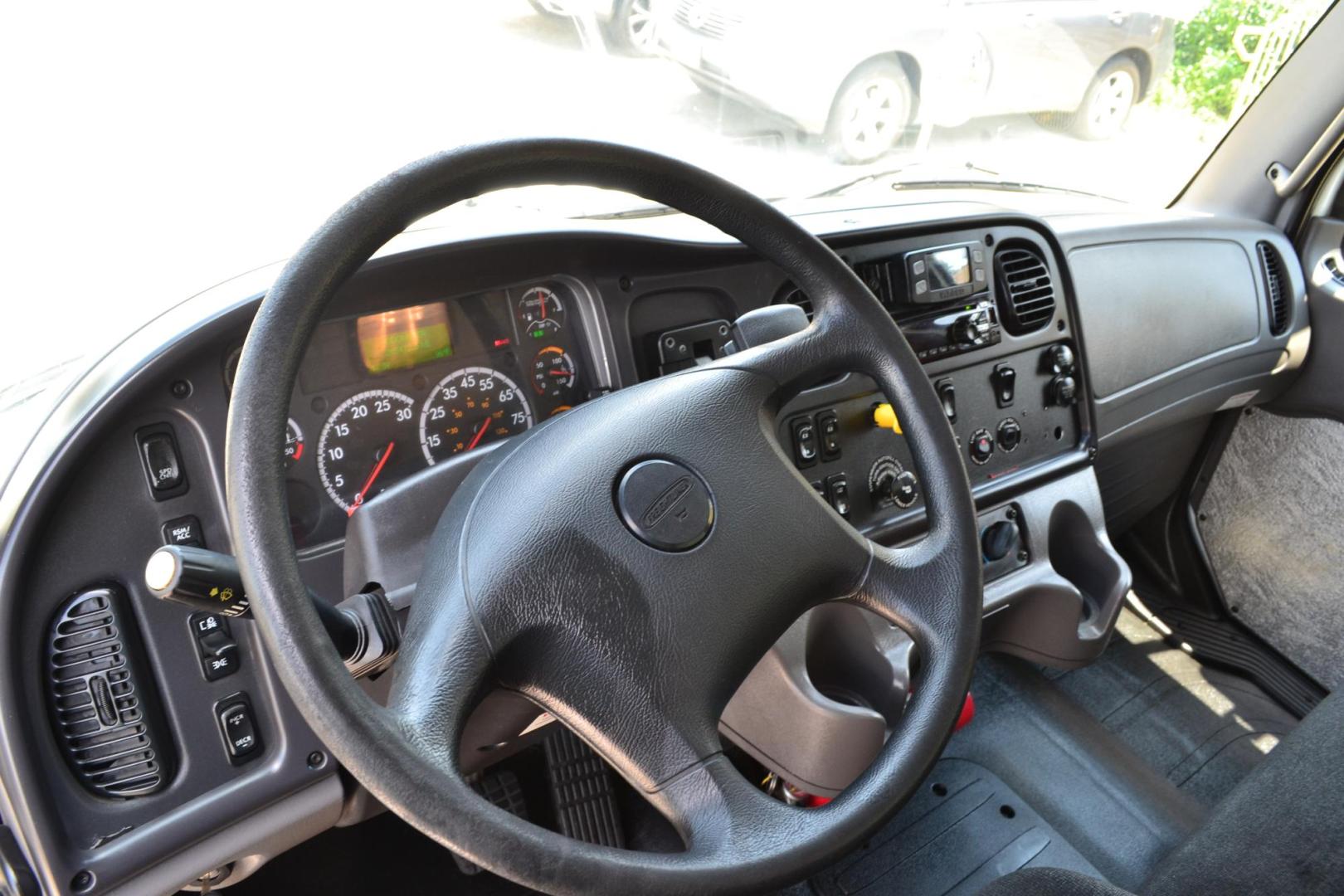 2017 WHITE /BLACK FREIGHTLINER M2-106 (3ALACWDT9HD) with an CUMMINS B6.7L 240HP engine, ALLISON 2500RDS AUTOMATIC transmission, located at 9172 North Fwy, Houston, TX, 77037, (713) 910-6868, 29.887470, -95.411903 - 26,000 LB GVWR NON CDL, MORGAN 26 FT BOX, HEIGHT 103" X WIDTH 102", MAXON 3,000 LB ALUMINUM LIFT GATE, AIR RIDE SUSPENSION, 100 GALLON FUEL TANKS, POWER WINDOWS, LOCKS & MIRRORS, COLLISION MITIGATION, LANE ASSIST, - Photo#13