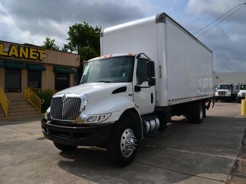 2020 INTERNATIONAL MV607 26 FT BOX 