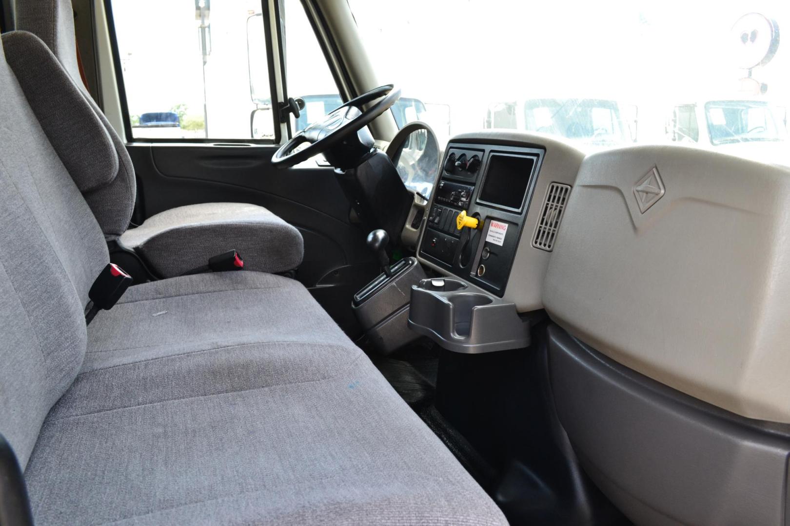 2017 WHITE /BLACK INTERNATIONAL 4300 (1HTMMMML1HH) with an CUMMINS ISB 6.7L 220HP engine, ALLISON 2100HS AUTOMATIC transmission, located at 9172 North Fwy, Houston, TX, 77037, (713) 910-6868, 29.887470, -95.411903 - Photo#11