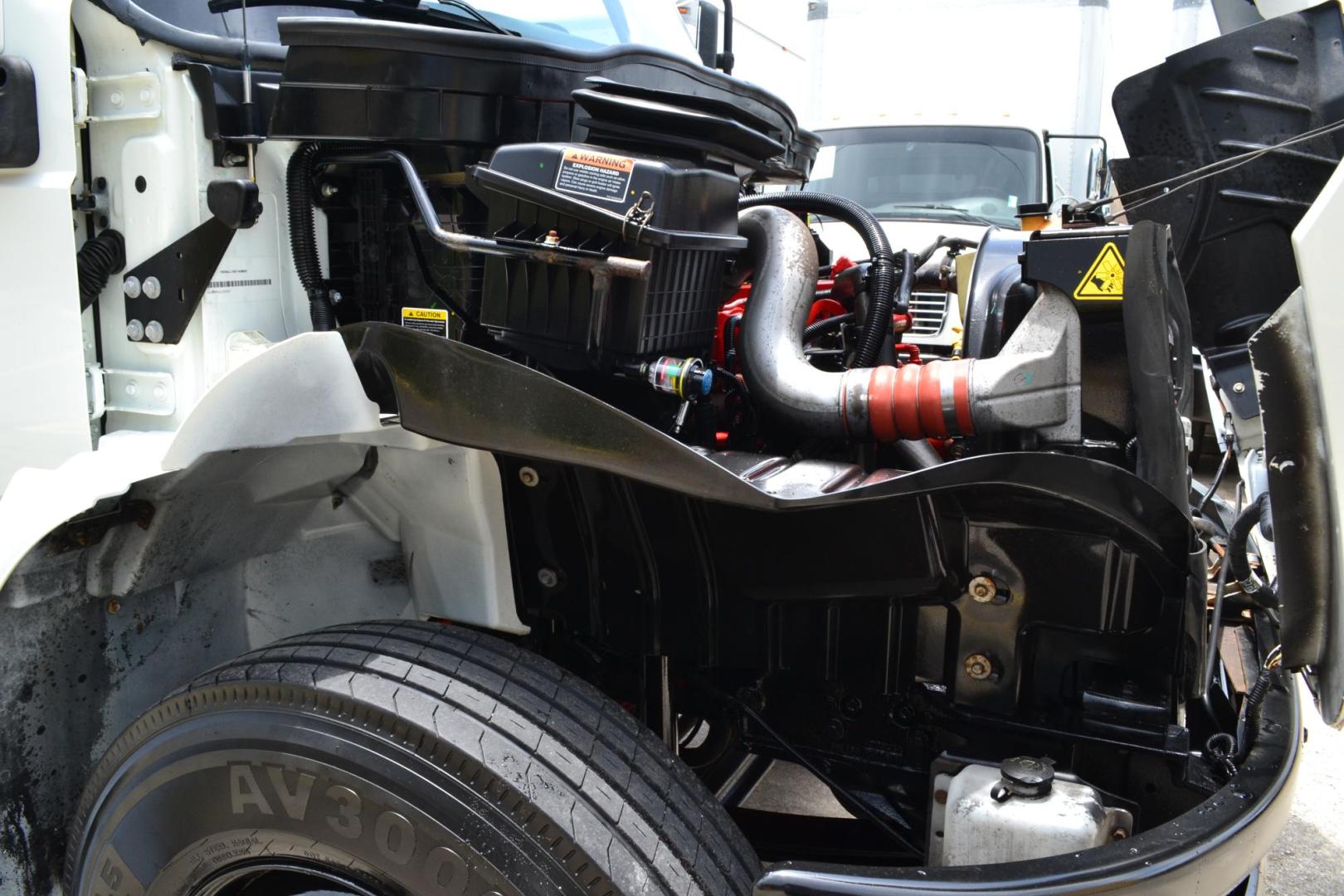 2020 WHITE /GRAY INTERNATIONAL MV 607 (3HAEUMML2LL) with an CUMMINS ISB 6.7L 240HP engine, ALLISON 2500RDS AUTOMATIC transmission, located at 9172 North Fwy, Houston, TX, 77037, (713) 910-6868, 29.887470, -95.411903 - 25,999 LB GVWR NON CDL, 26 FT BOX, HEIGHT 103" X WIDTH 102", SPRING SUSPENSION, 2,500 LB LIFT GATE, 70 GALLON FUEL TANK, - Photo#17
