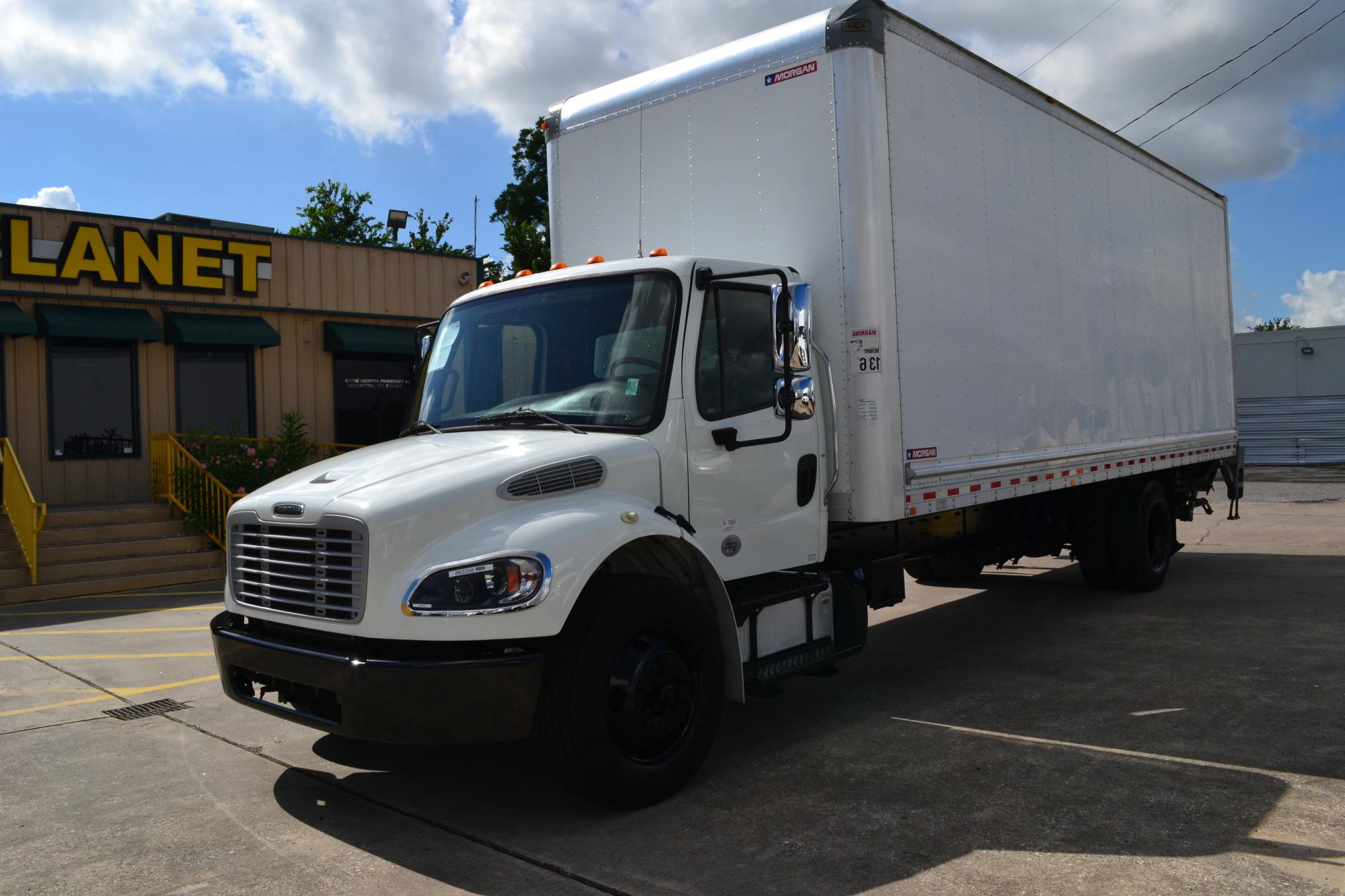 photo of 2019 FREIGHTLINER M2-106 26 FT BOX 