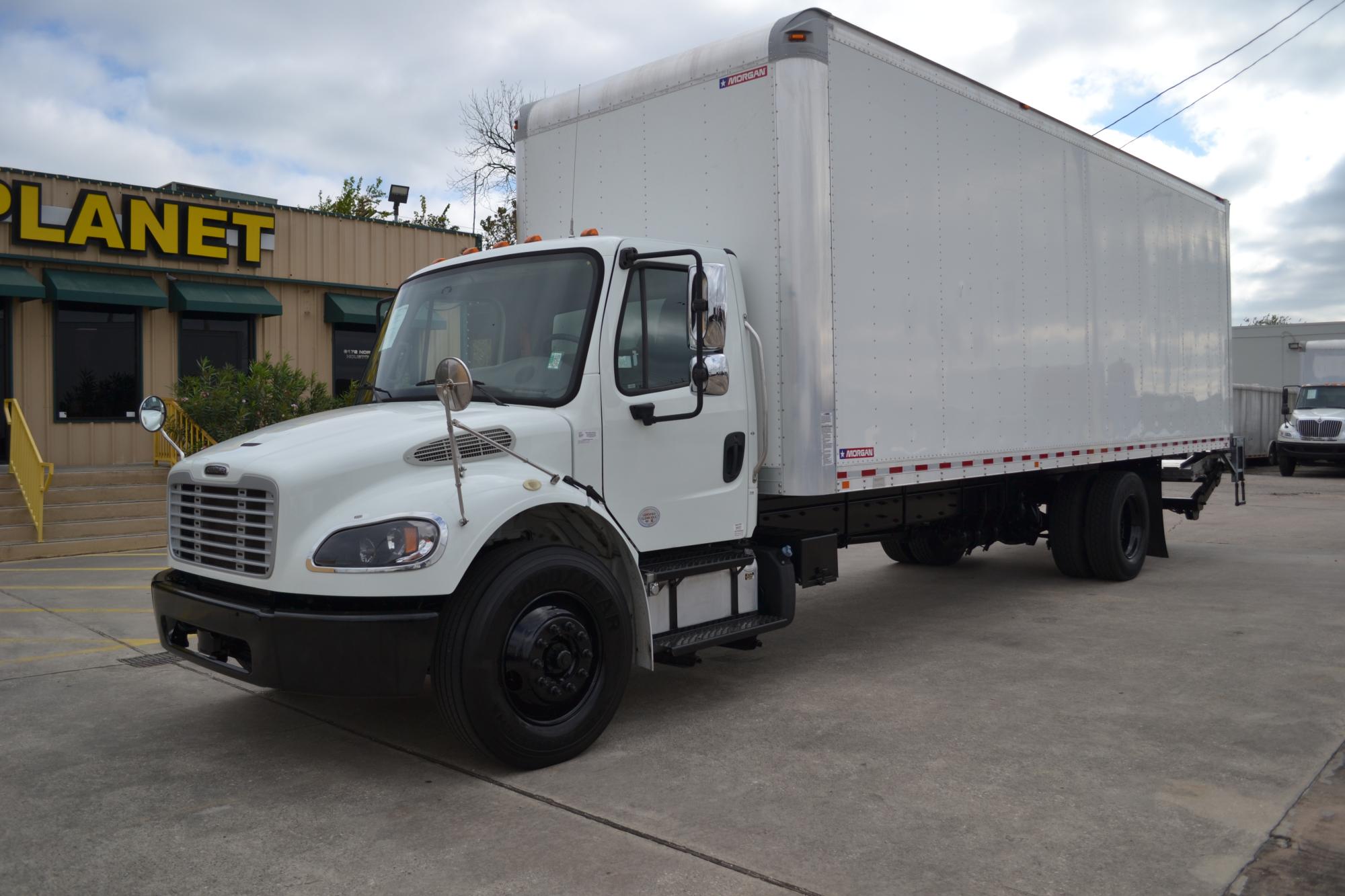 photo of 2019 FREIGHTLINER M2-106 26 FT BOX 