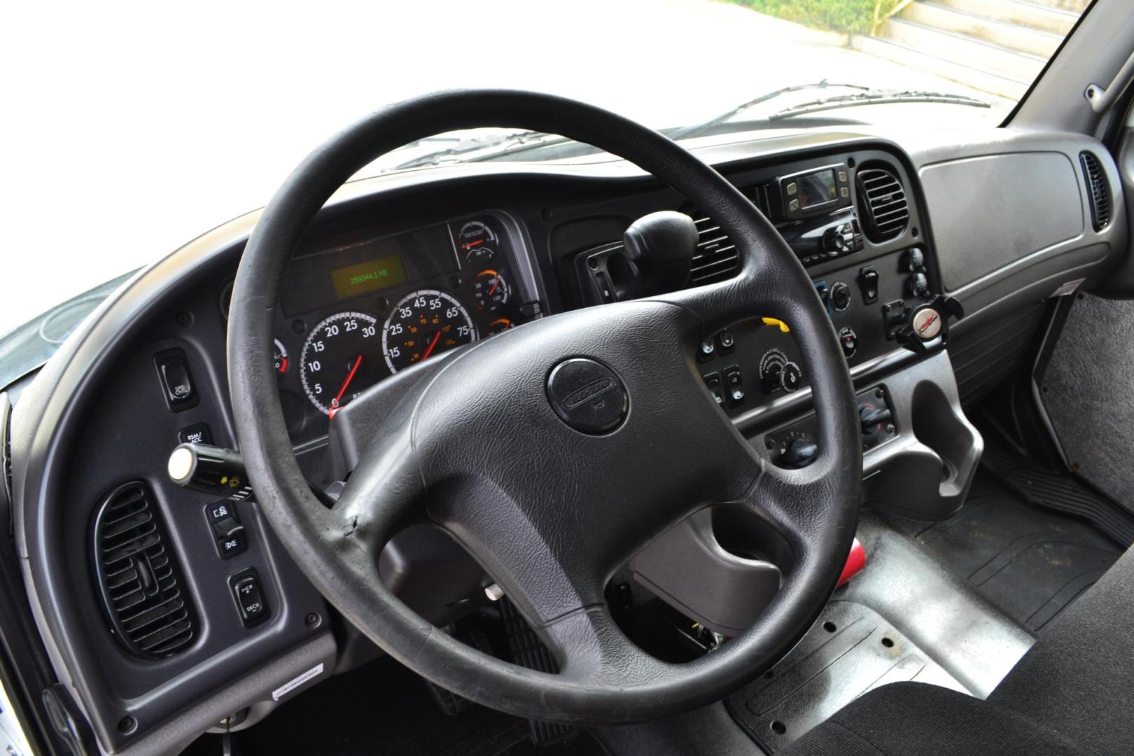 2019 WHITE /BLACK FREIGHTLINER M2-106 (3ALACWFC1KD) with an CUMMINS ISB 6.7L 240HP engine, ALLISON 2500RDS AUTOMATIC transmission, located at 9172 North Fwy, Houston, TX, 77037, (713) 910-6868, 29.887470, -95.411903 - 26,000 LB GVWR NON CDL, MORGAN 26 FT BOX, HEIGHT 103" X WIDTH 102", CURBSIDE DOOR, MAXON 3,000 LB ALUMINUM LIFT GATE W/ RAMP, AIR RIDE SUSPENSION, POWER WINDOWS & LOCKS, HEATED MIRRORS, EXHAUST BRAKE - Photo#15