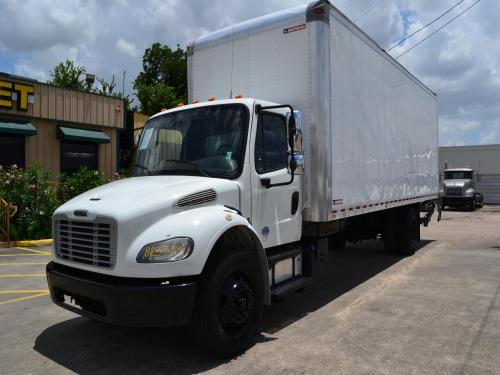 2019 FREIGHTLINER M2-106 26 FT BOX 