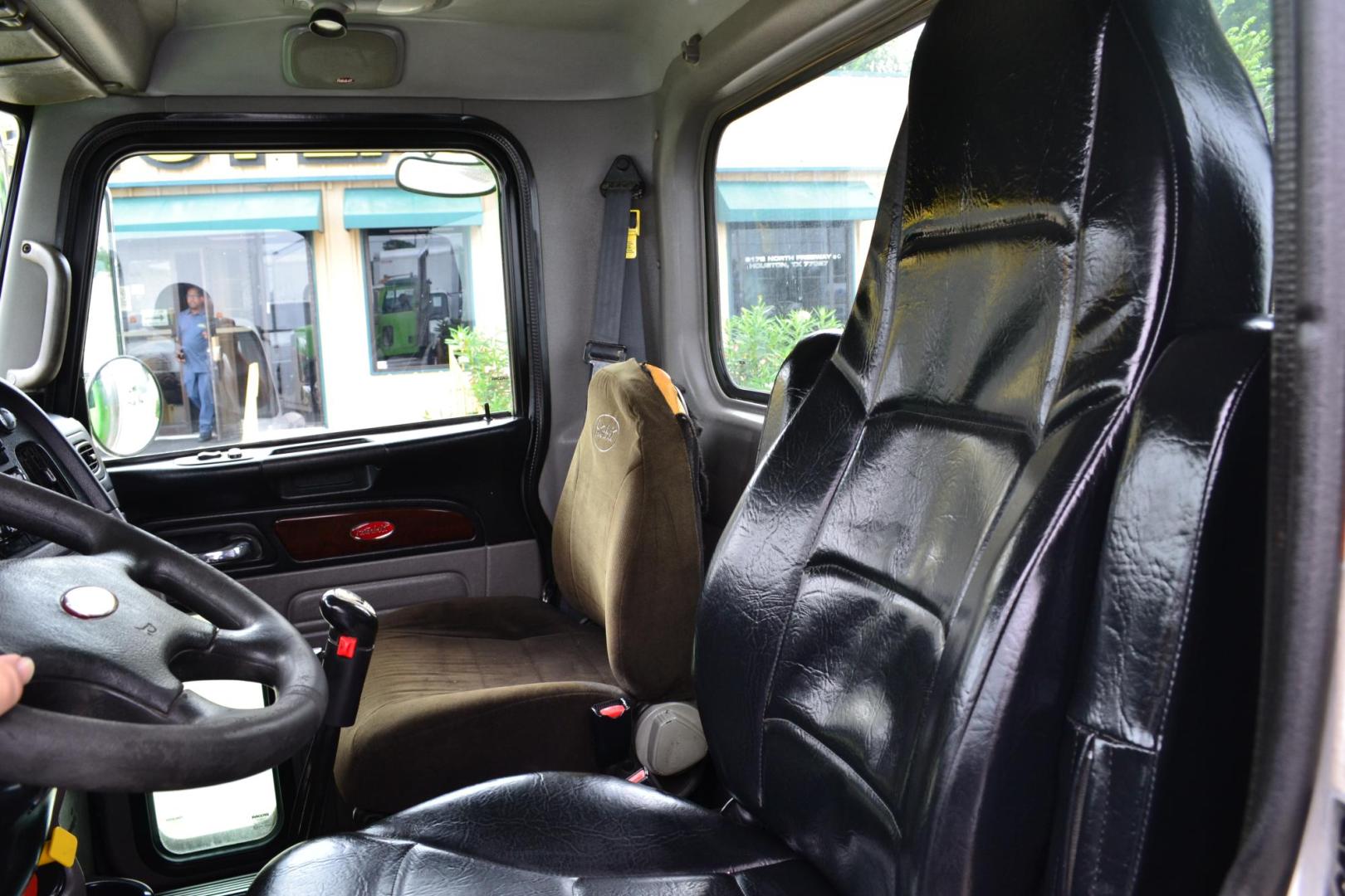 2012 GREEN /BLACK PETERBILT 367 (1XPTD49X3CD) with an CUMMINS X15 14.9L 485 HP engine, 13 SPD MANUAL transmission, located at 9172 North Fwy, Houston, TX, 77037, (713) 910-6868, 29.887470, -95.411903 - 16 FT DUMP BODY, 17 CUBIC YARDS, PETERBILT AIR TRAC SUSPENSION, FULL LOCKERS, ENGINE BRAKE, 12K FRONT , 40K REAR, 13K LIFT AXLE , POWER WINDOWS, LOCKS AND MIRRORS - Photo#15