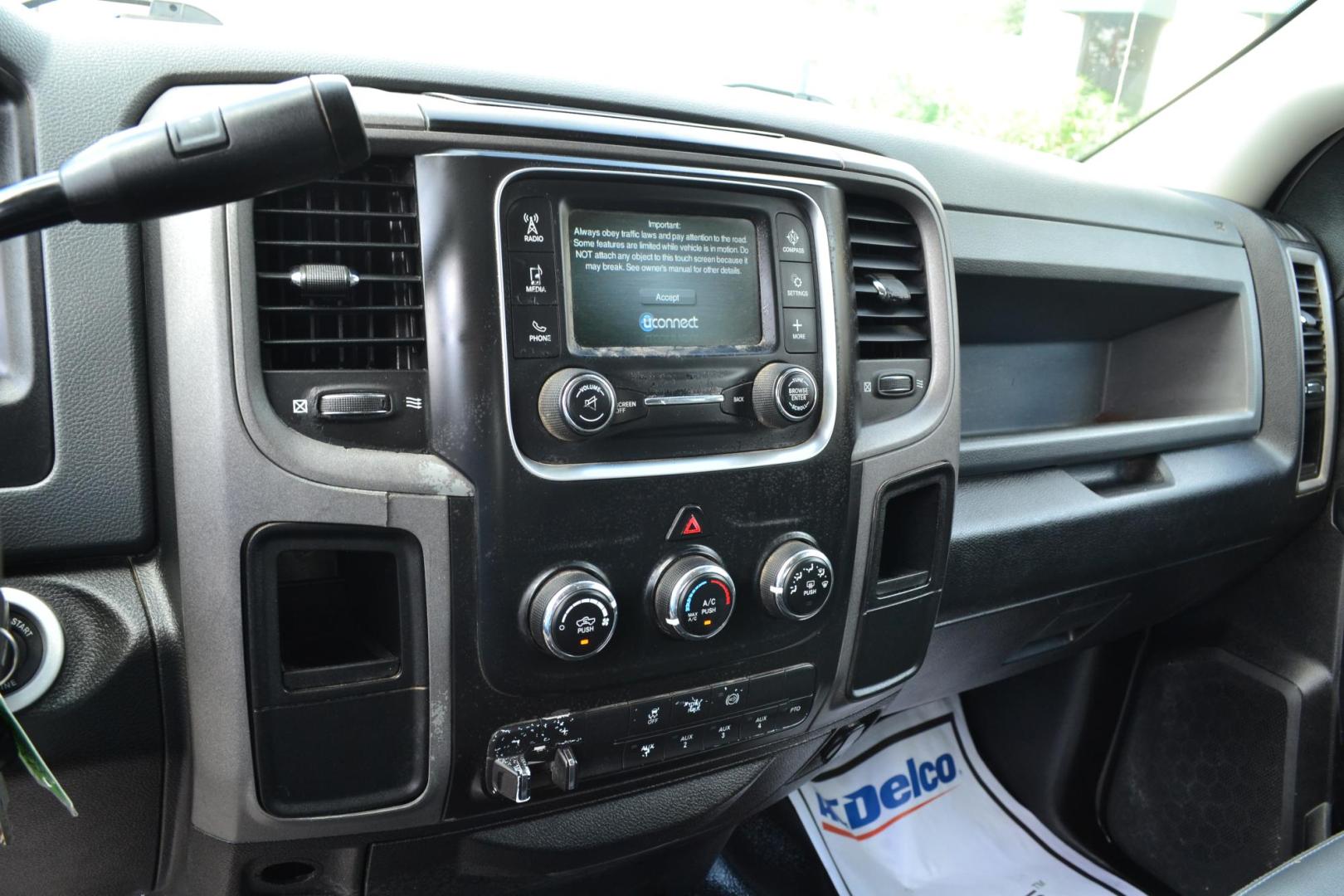 2018 WHITE /BLACK RAM 3500 HD (3C7WRSCL2JG) with an CUMMINS 6.7L TURBO DIESEL engine, 6SPD AUTOMATIC transmission, located at 9172 North Fwy, Houston, TX, 77037, (713) 910-6868, 29.887470, -95.411903 - 9 FT FLATBED X 97" WIDE, GOOSENECK/BUMPER PULL HITCH, CREW CAB, EXHAUST BRAKE, AUXILIARY FUEL TANK, 6 X BOXES - Photo#14