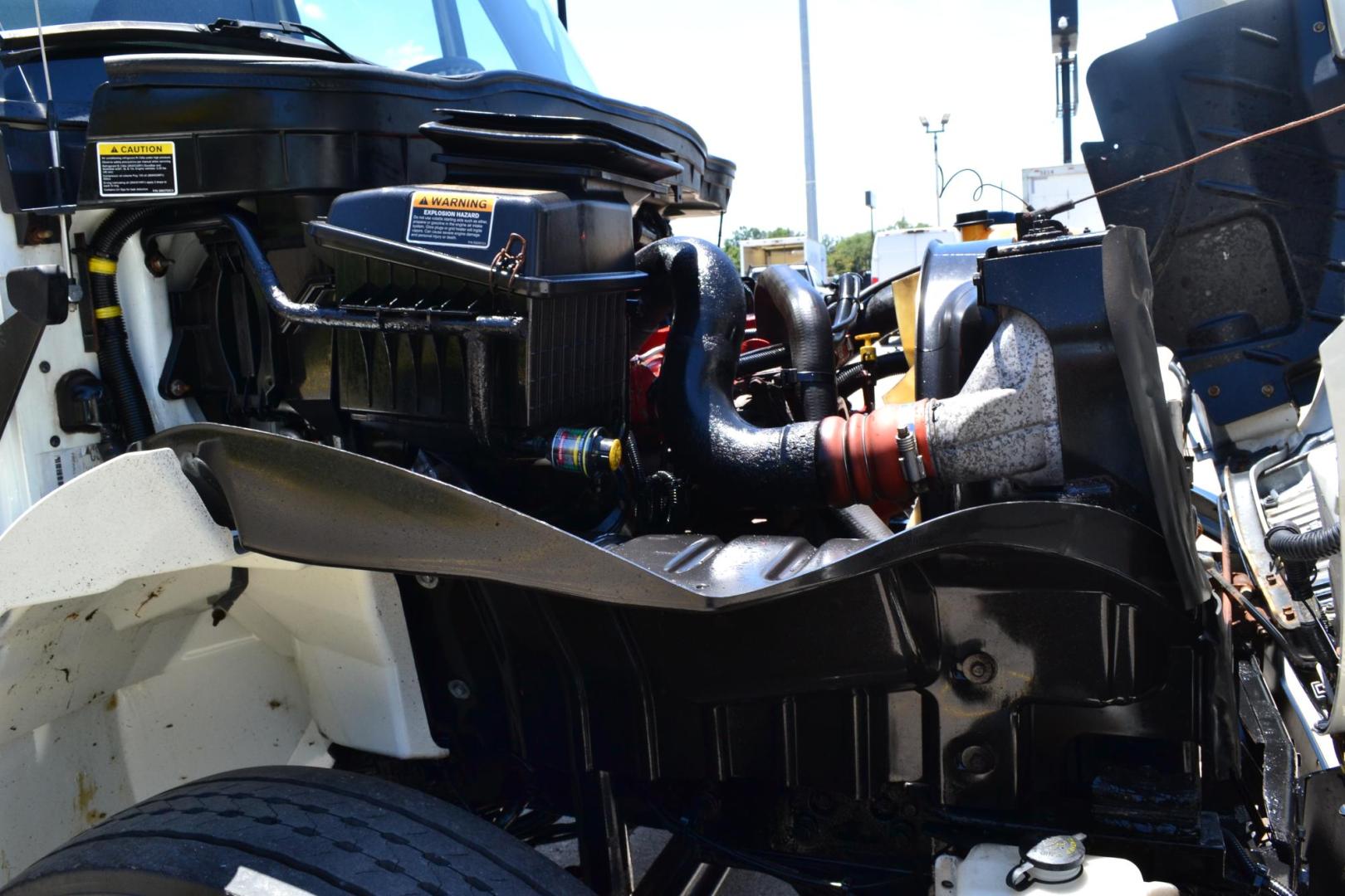 2017 WHITE /GRAY INTERNATIONAL 4300 (1HTMMMML7HH) with an CUMMINS ISB 6.7L 240HP engine, ALLISON 2200RDS AUTOMATIC transmission, located at 9172 North Fwy, Houston, TX, 77037, (713) 910-6868, 29.887470, -95.411903 - 26,000 LB GVWR NON CDL, MORGAN 26 FT BOX, HEIGHT 103" X WIDTH 102", 3,000 LB WALTCO ALUMINUM LIFT GATE, AIR RIDE SUSPENSION, 90 GALLON FUEL TANKS, POWER WINDOWS & LOCKS - Photo#18