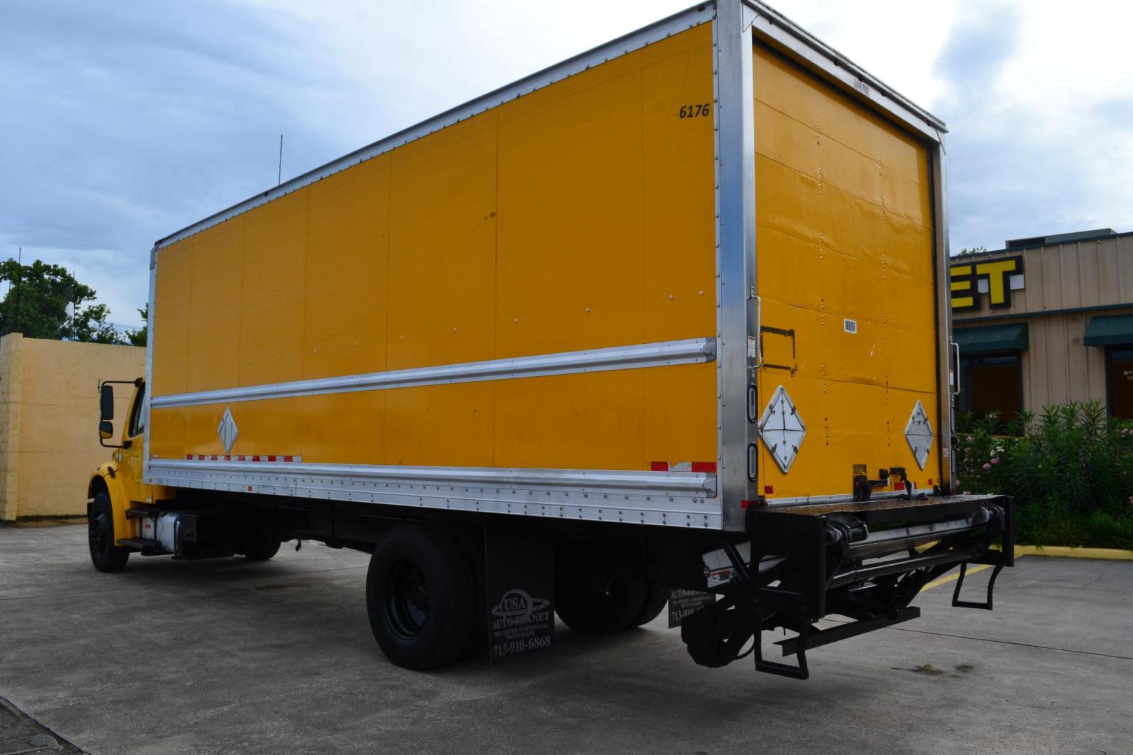 2015 YELLOW /GRAY FREIGHTLINER M2-106 (3ALACXDT9FD) with an CUMMINS ISB 6.7L 240HP engine, ALLISON 2500RDS AUTOMATIC transmission, located at 9172 North Fwy, Houston, TX, 77037, (713) 910-6868, 29.887470, -95.411903 - 26,000 LB GVWR NON CDL, MORGAN 26 FT BOX, HEIGHT 103" X WIDTH 102", 3,000 LB ALUMINUM LIFT GATE W/ RAMP, AIR RIDE SUSPENSION - Photo#6