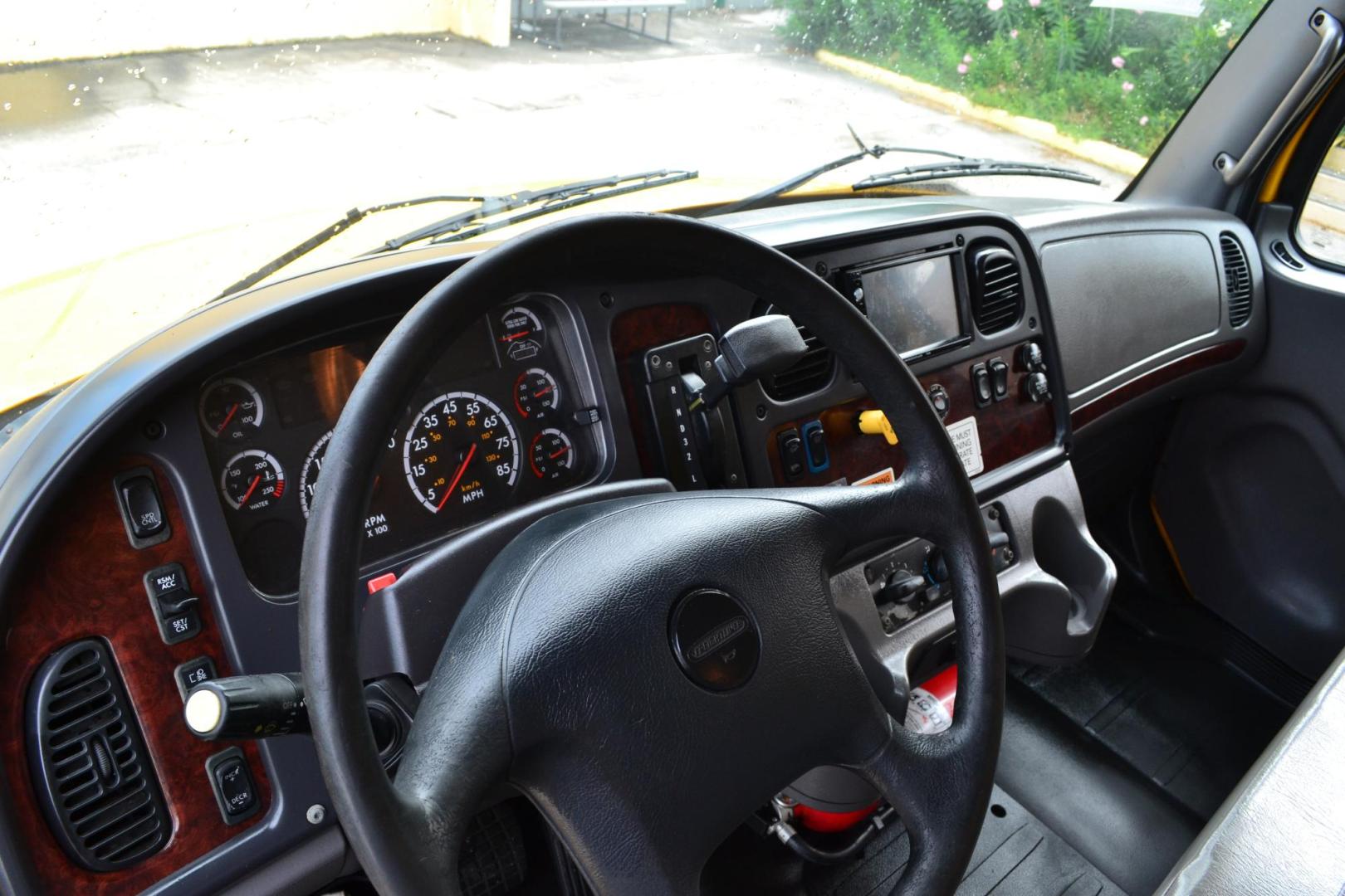 2015 YELLOW /GRAY FREIGHTLINER M2-106 (3ALACXDT9FD) with an CUMMINS ISB 6.7L 240HP engine, ALLISON 2500RDS AUTOMATIC transmission, located at 9172 North Fwy, Houston, TX, 77037, (713) 910-6868, 29.887470, -95.411903 - 26,000 LB GVWR NON CDL, MORGAN 26 FT BOX, HEIGHT 103" X WIDTH 102", 3,000 LB ALUMINUM LIFT GATE W/ RAMP, AIR RIDE SUSPENSION - Photo#12