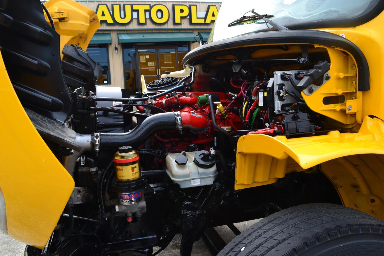 2015 YELLOW /GRAY FREIGHTLINER M2-106 (3ALACXDT9FD) with an CUMMINS ISB 6.7L 240HP engine, ALLISON 2500RDS AUTOMATIC transmission, located at 9172 North Fwy, Houston, TX, 77037, (713) 910-6868, 29.887470, -95.411903 - 26,000 LB GVWR NON CDL, MORGAN 26 FT BOX, HEIGHT 103" X WIDTH 102", 3,000 LB ALUMINUM LIFT GATE W/ RAMP, AIR RIDE SUSPENSION - Photo#15