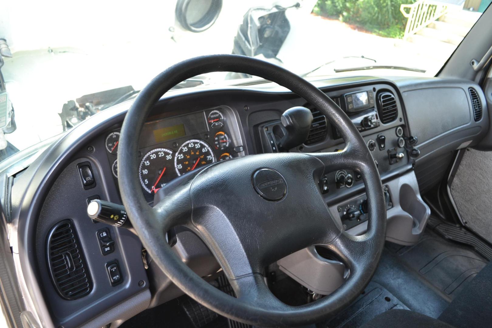 2019 WHITE /BLACK FREIGHTLINER M2-106 (3ALACWFC8KD) with an CUMMINS B6.7L 240HP engine, ALLISON 2500RDS AUTOMATIC transmission, located at 9172 North Fwy, Houston, TX, 77037, (713) 910-6868, 29.887470, -95.411903 - Photo#15