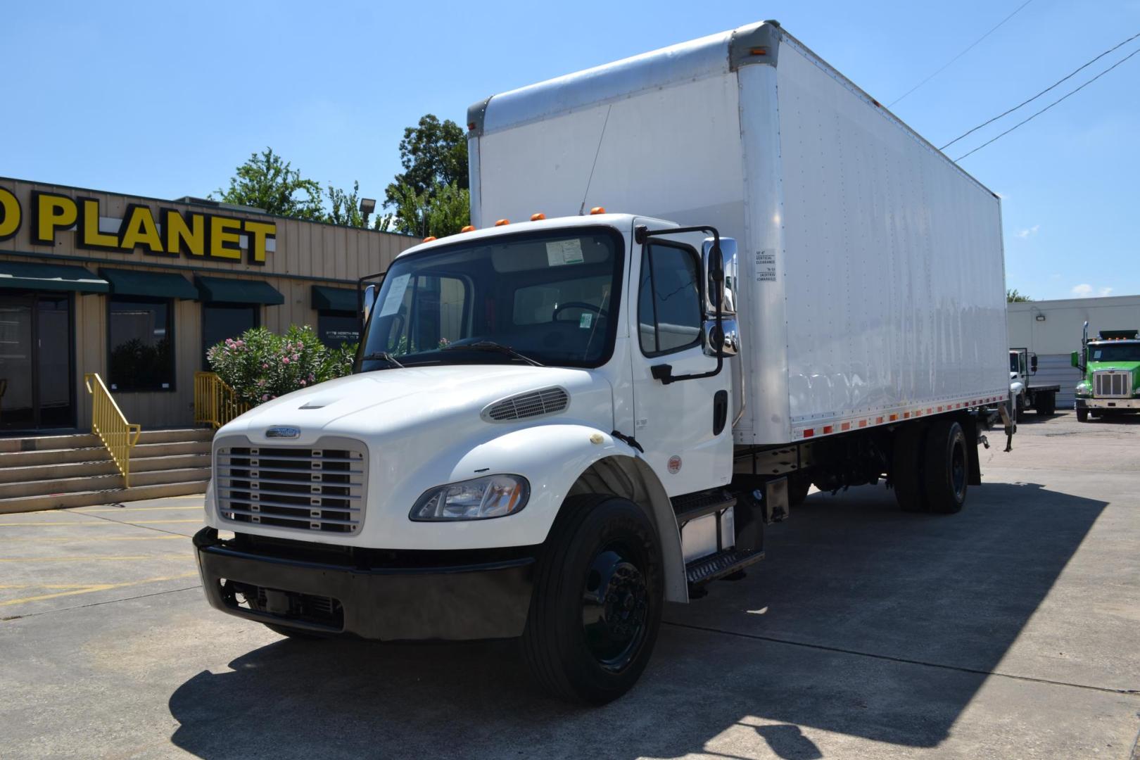2018 WHITE /BLACK FREIGHTLINER M2-106 (1FVACWFC3JH) with an CUMMINS B6.7L 240HP engine, ALLISON 2500RDS AUTOMATIC transmission, located at 9172 North Fwy, Houston, TX, 77037, (713) 910-6868, 29.887470, -95.411903 - Photo#0