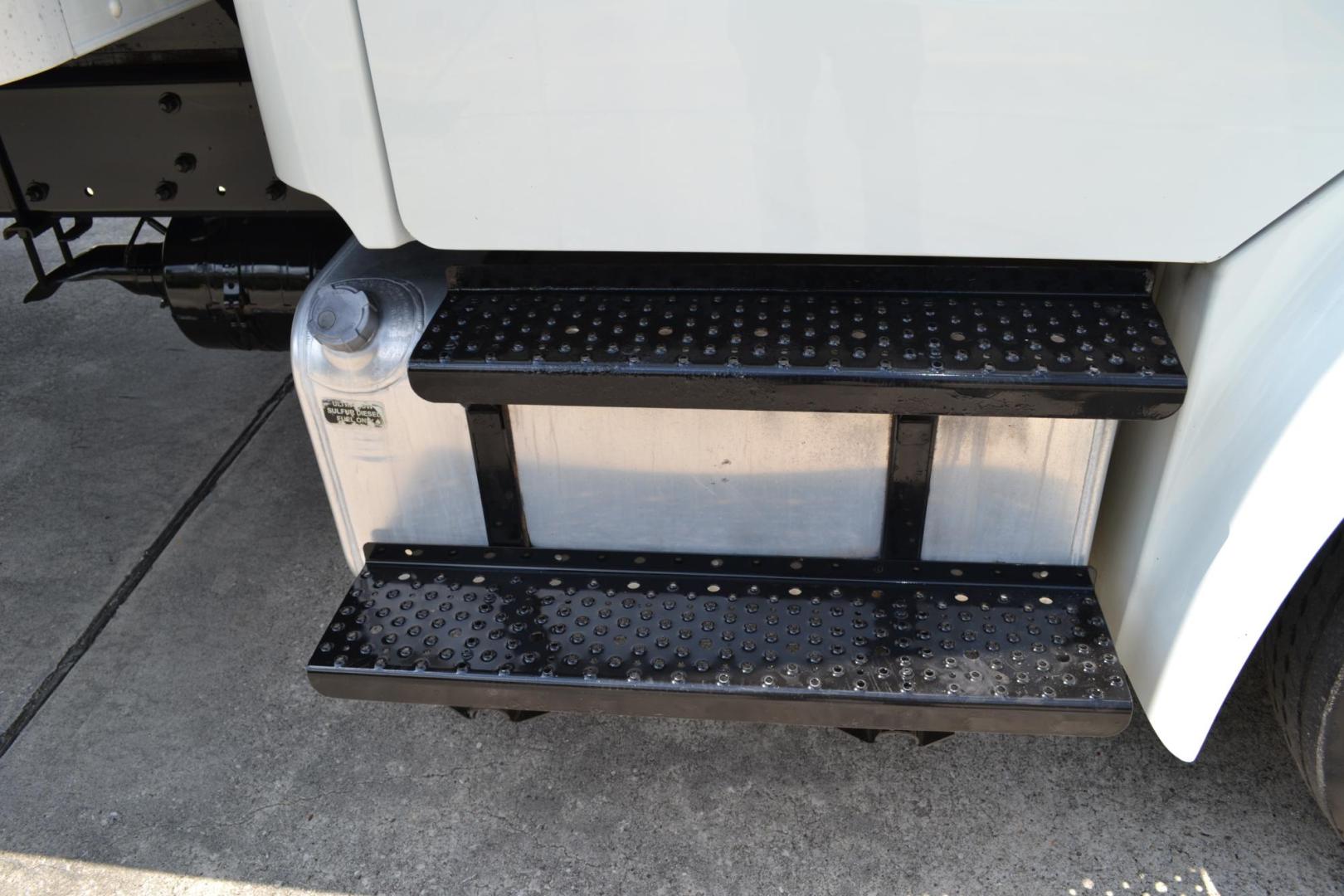 2018 WHITE /BLACK FREIGHTLINER M2-106 (3ALACWFC8JD) with an CUMMINS B6.7L 240HP engine, ALLISON 2500RDS AUTOMATIC transmission, located at 9172 North Fwy, Houston, TX, 77037, (713) 910-6868, 29.887470, -95.411903 - 26,000 LB GVWR NON CDL, SUPREME 26 FT BOX ,HEIGHT 103" X WIDTH 102", WALTCO 3,000 LB ALUMINUM LIFT GATE W/ RAMP, AIR RIDE SUSPENSION ,90 GALLON FUEL CAPACITY, WHEELBASE: 270", COLLISION MITIGATION, POWER WINDOWS & LOCKS - Photo#11