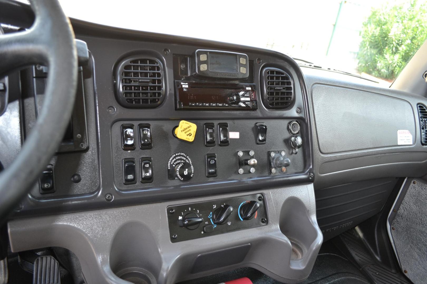 2018 WHITE /BLACK FREIGHTLINER M2-106 (3ALACWFC8JD) with an CUMMINS B6.7L 240HP engine, ALLISON 2500RDS AUTOMATIC transmission, located at 9172 North Fwy, Houston, TX, 77037, (713) 910-6868, 29.887470, -95.411903 - 26,000 LB GVWR NON CDL, SUPREME 26 FT BOX ,HEIGHT 103" X WIDTH 102", WALTCO 3,000 LB ALUMINUM LIFT GATE W/ RAMP, AIR RIDE SUSPENSION ,90 GALLON FUEL CAPACITY, WHEELBASE: 270", COLLISION MITIGATION, POWER WINDOWS & LOCKS - Photo#16
