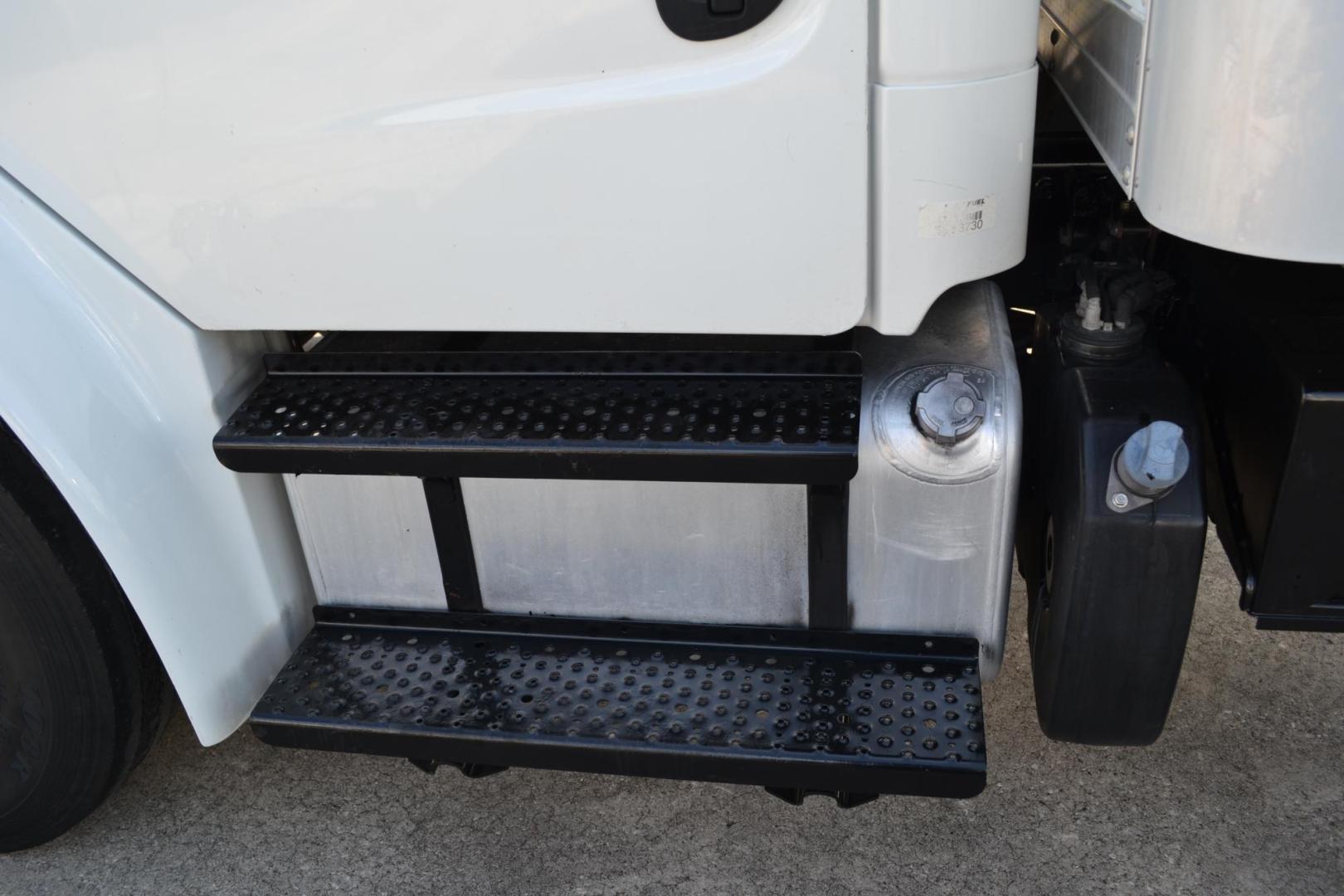 2014 WHITE /BLACK FREIGHTLINER M2-106 (1FVACWDT8EH) with an CUMMINS ISB 6.7L 240HP engine, ALLISON 2100HS AUTOMATIC transmission, located at 9172 North Fwy, Houston, TX, 77037, (713) 910-6868, 29.887470, -95.411903 - Photo#7